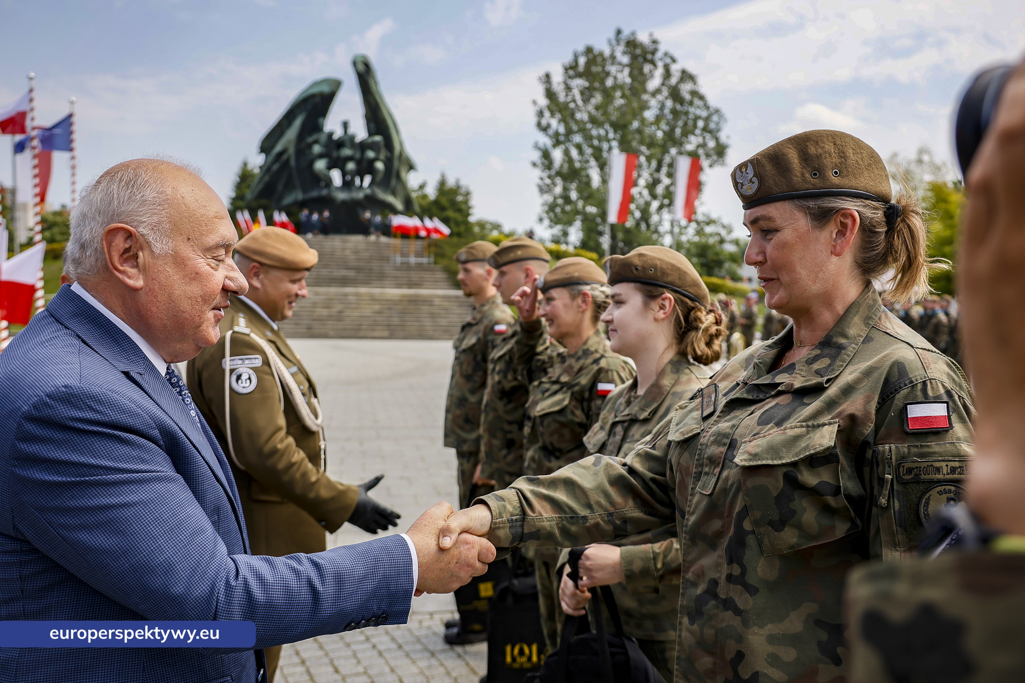 Europerspektywy-244 Europerspektywy Wojewódzkie Obchody Święta Wojska Polskiego w Katowicach – defilada, apel i piknik militarny