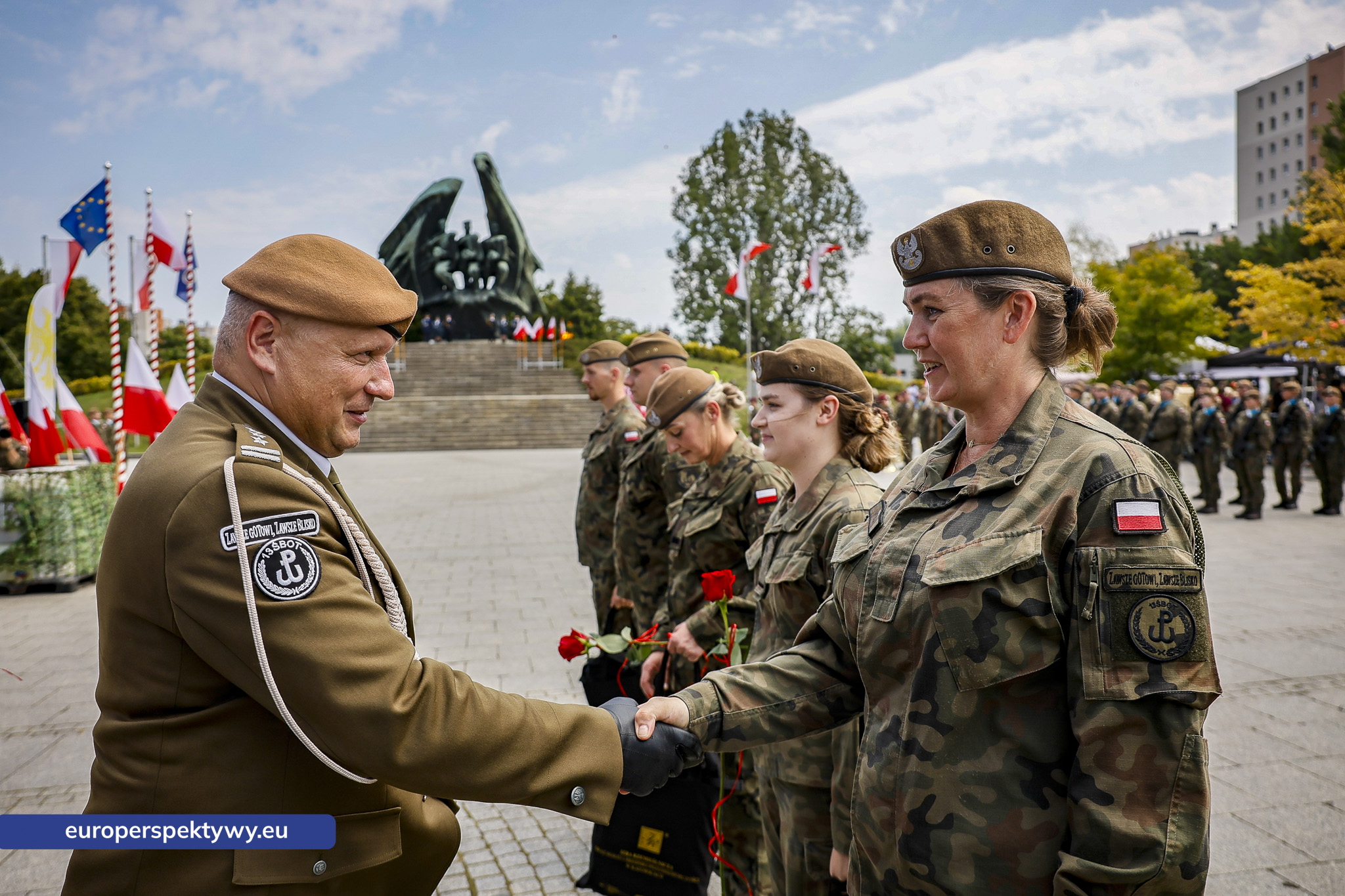 Europerspektywy-246 Europerspektywy Wojewódzkie Obchody Święta Wojska Polskiego w Katowicach – defilada, apel i piknik militarny