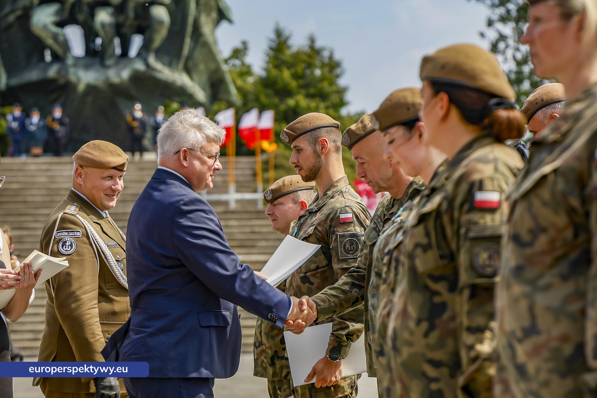Europerspektywy-251 Europerspektywy Wojewódzkie Obchody Święta Wojska Polskiego w Katowicach – defilada, apel i piknik militarny
