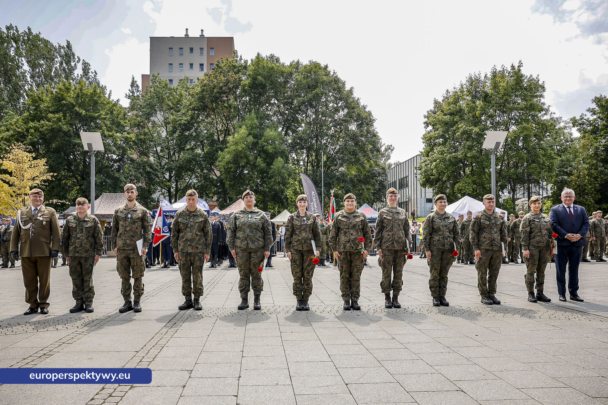 Europerspektywy-261 Europerspektywy Wojewódzkie Obchody Święta Wojska Polskiego w Katowicach – defilada, apel i piknik militarny