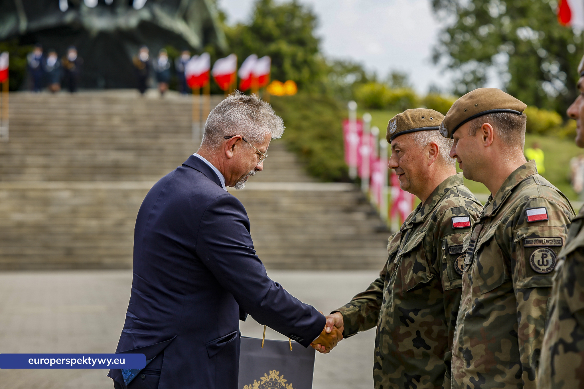 Europerspektywy-262 Europerspektywy Wojewódzkie Obchody Święta Wojska Polskiego w Katowicach – defilada, apel i piknik militarny