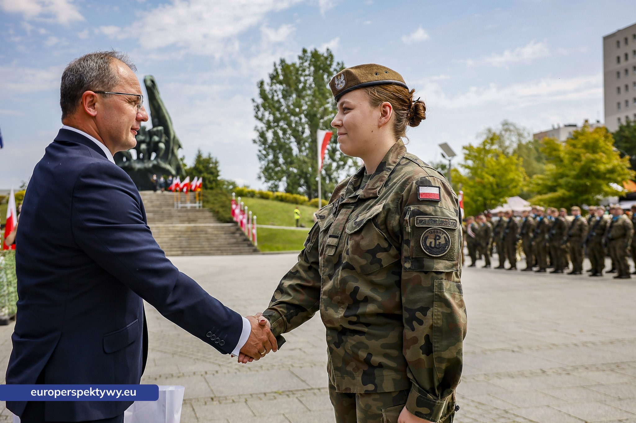 Europerspektywy-269 Europerspektywy Wojewódzkie Obchody Święta Wojska Polskiego w Katowicach – defilada, apel i piknik militarny