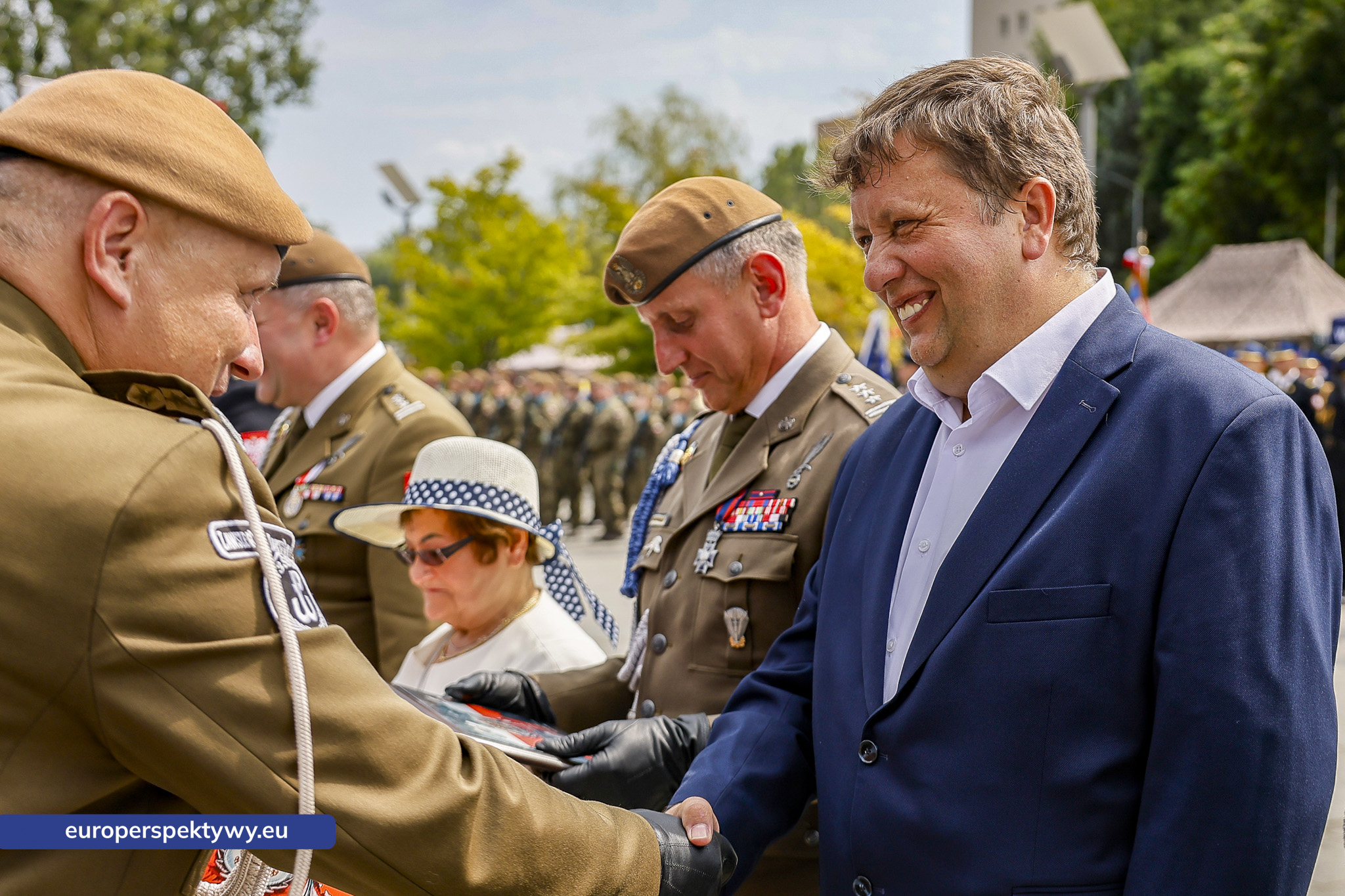 Europerspektywy-294 Europerspektywy Wojewódzkie Obchody Święta Wojska Polskiego w Katowicach – defilada, apel i piknik militarny