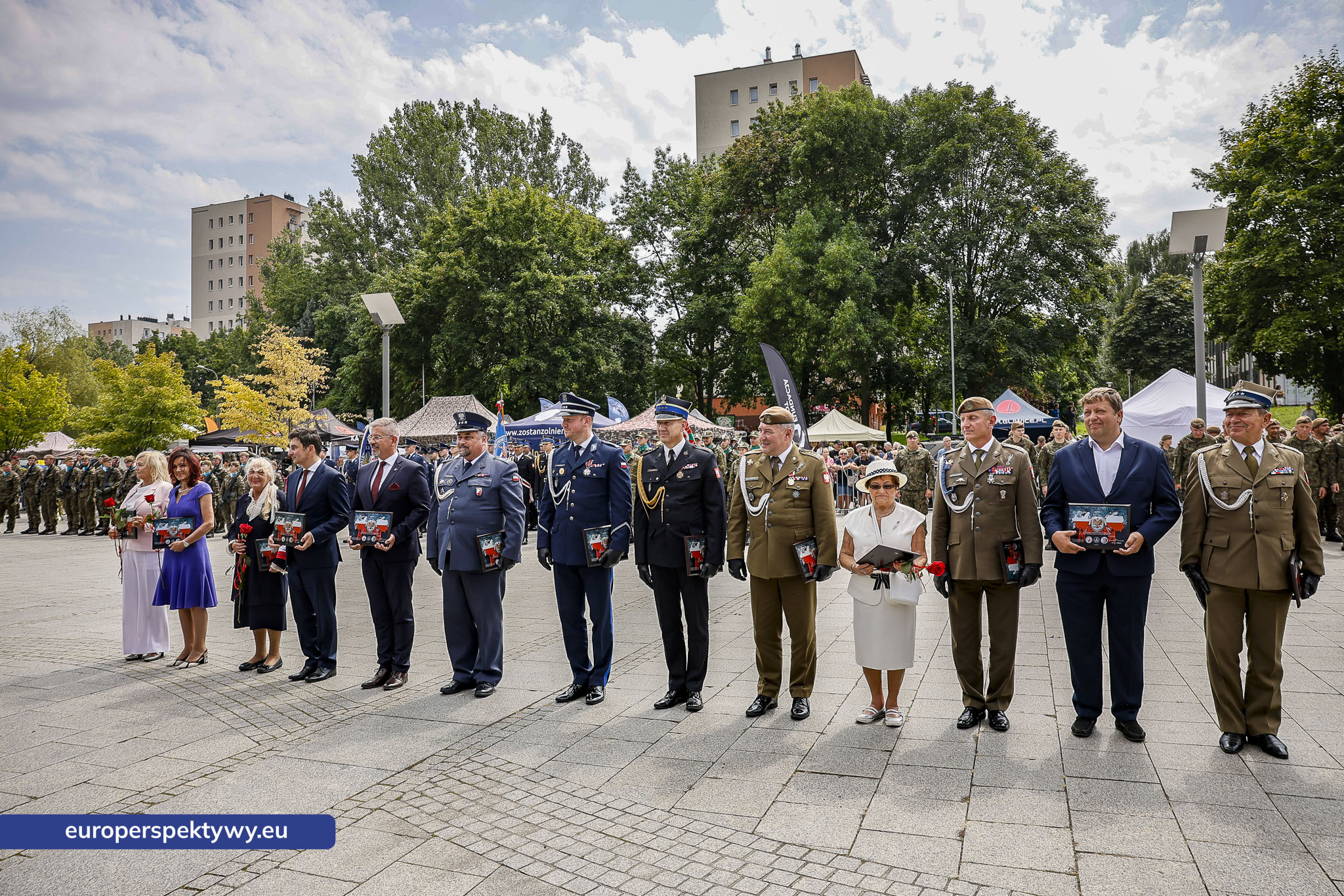 Europerspektywy-298 Europerspektywy Wojewódzkie Obchody Święta Wojska Polskiego w Katowicach – defilada, apel i piknik militarny