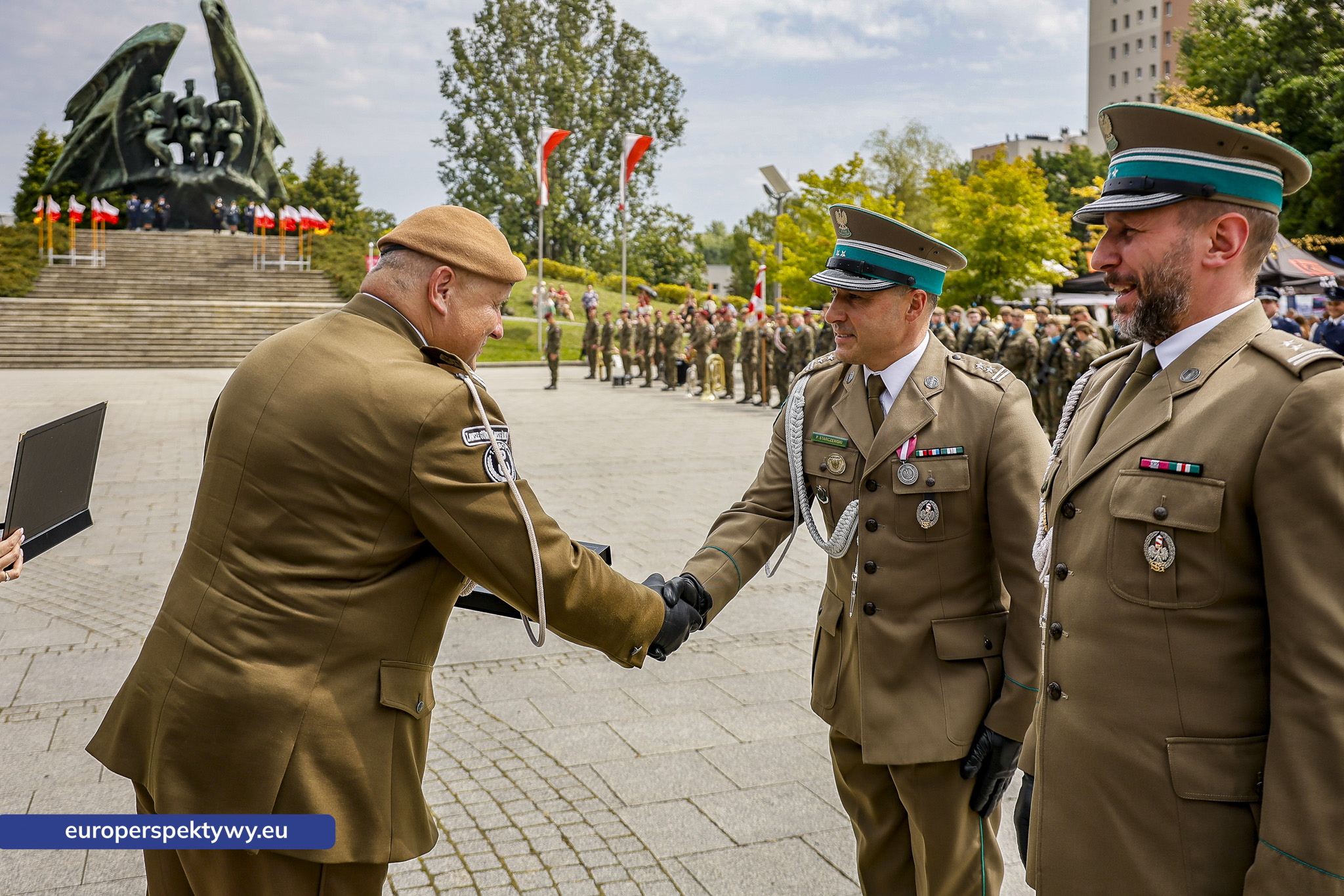 Europerspektywy-299 Europerspektywy Wojewódzkie Obchody Święta Wojska Polskiego w Katowicach – defilada, apel i piknik militarny