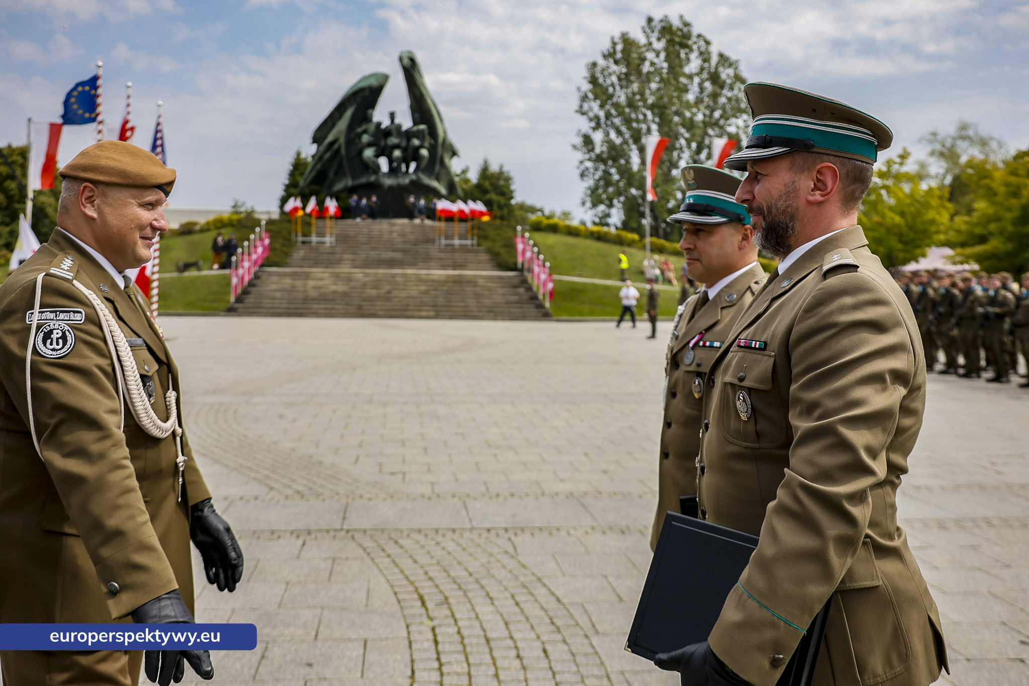Europerspektywy-301 Europerspektywy Wojewódzkie Obchody Święta Wojska Polskiego w Katowicach – defilada, apel i piknik militarny
