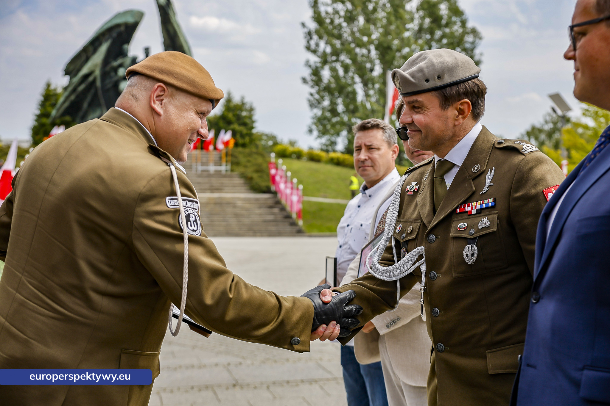 Europerspektywy-305 Europerspektywy Wojewódzkie Obchody Święta Wojska Polskiego w Katowicach – defilada, apel i piknik militarny