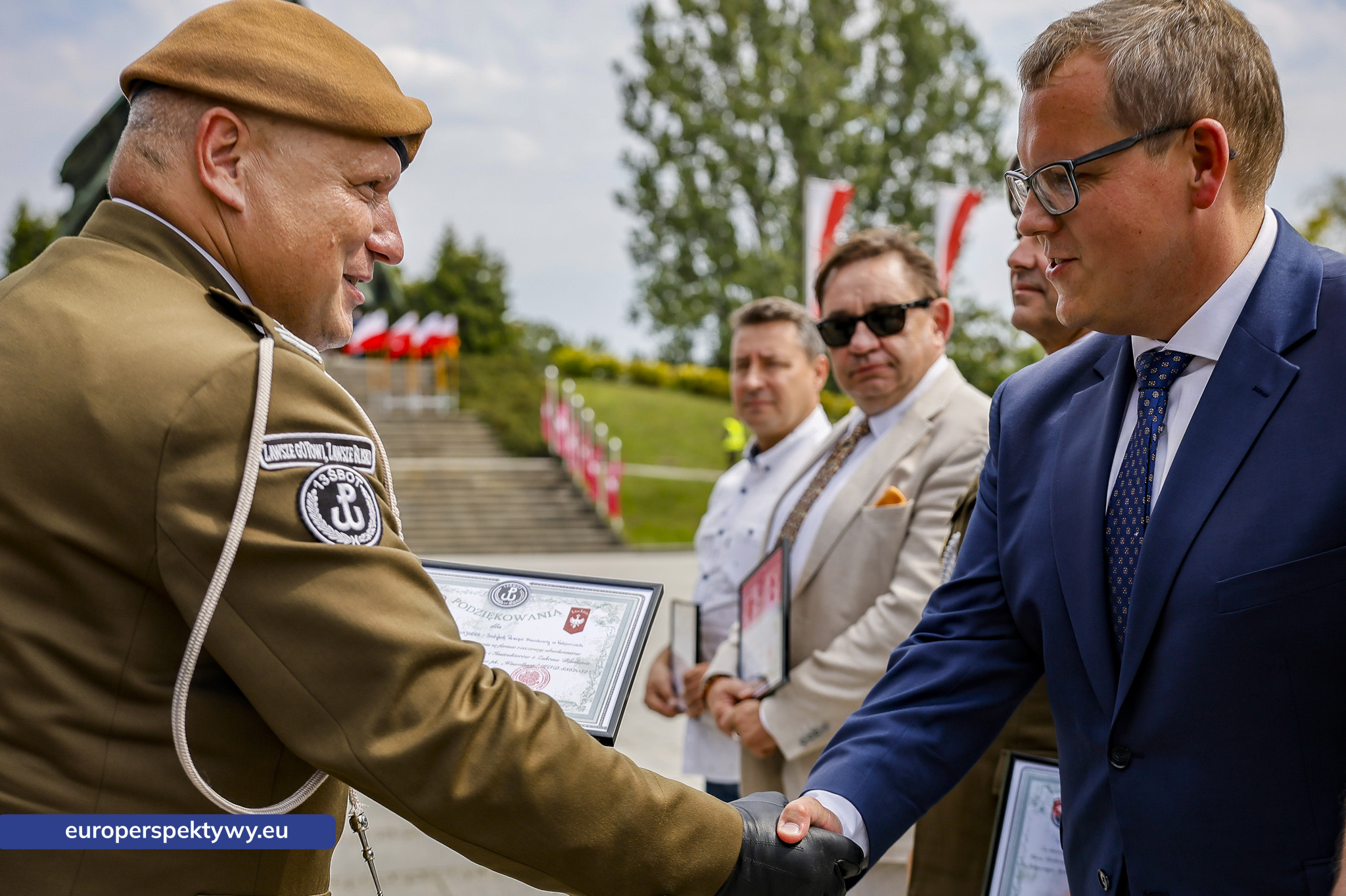 Europerspektywy-306 Europerspektywy Wojewódzkie Obchody Święta Wojska Polskiego w Katowicach – defilada, apel i piknik militarny