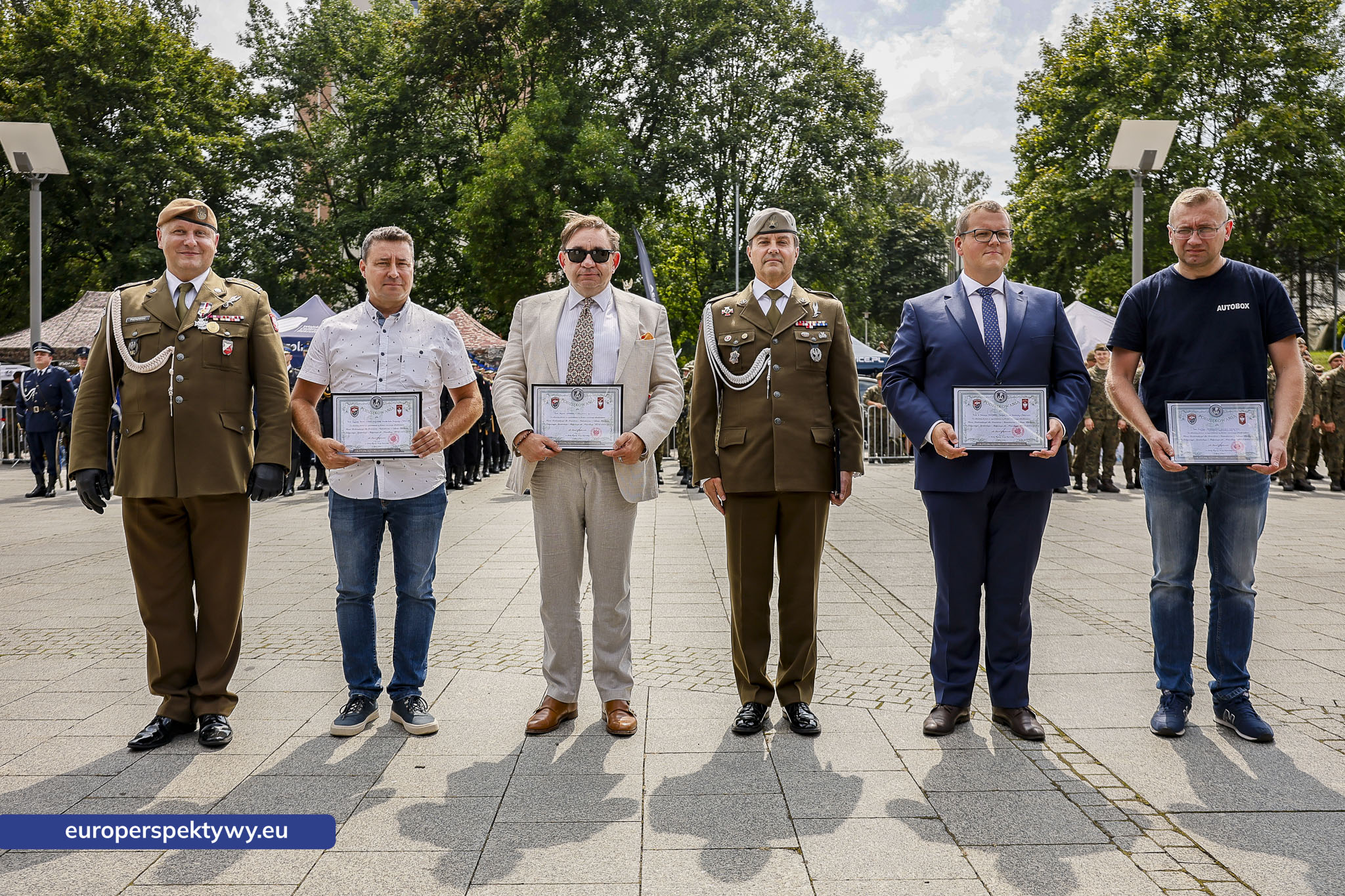 Europerspektywy-308 Europerspektywy Wojewódzkie Obchody Święta Wojska Polskiego w Katowicach – defilada, apel i piknik militarny