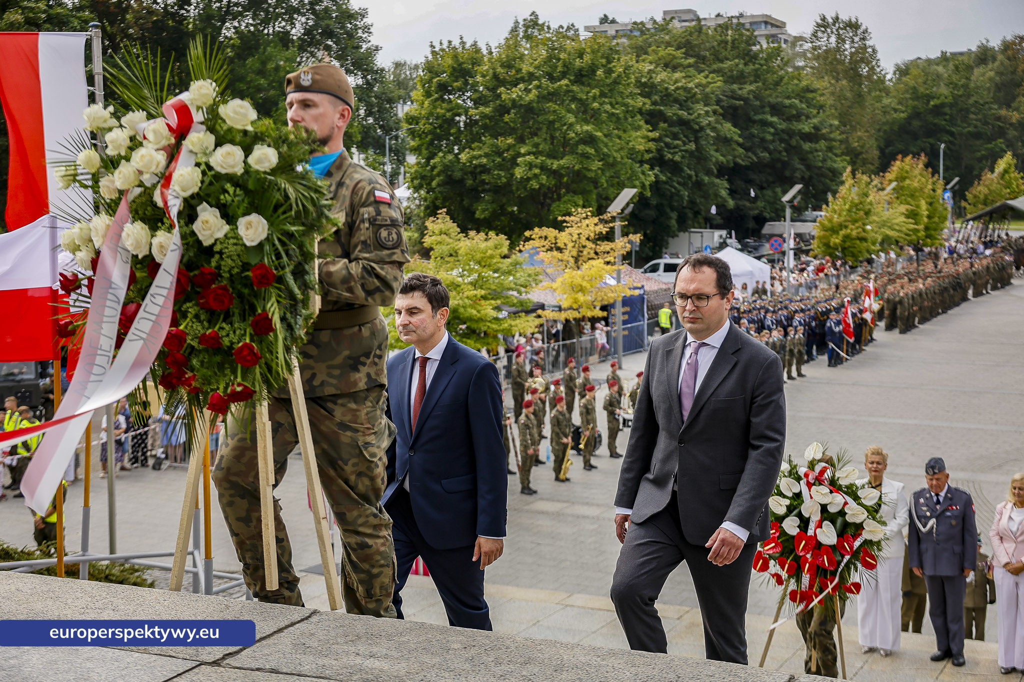 Europerspektywy-331 Europerspektywy Wojewódzkie Obchody Święta Wojska Polskiego w Katowicach – defilada, apel i piknik militarny
