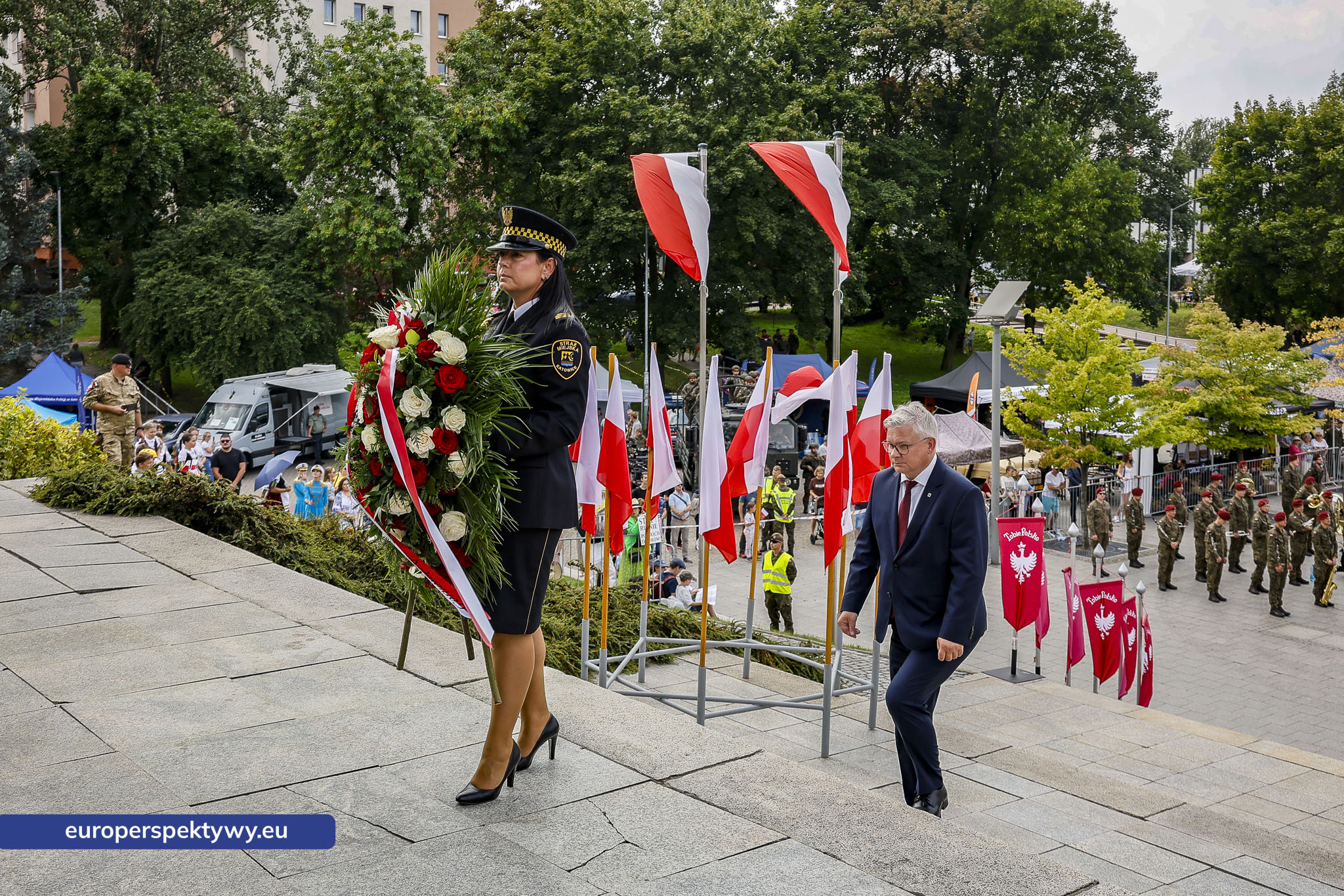 Europerspektywy-351 Europerspektywy Wojewódzkie Obchody Święta Wojska Polskiego w Katowicach – defilada, apel i piknik militarny