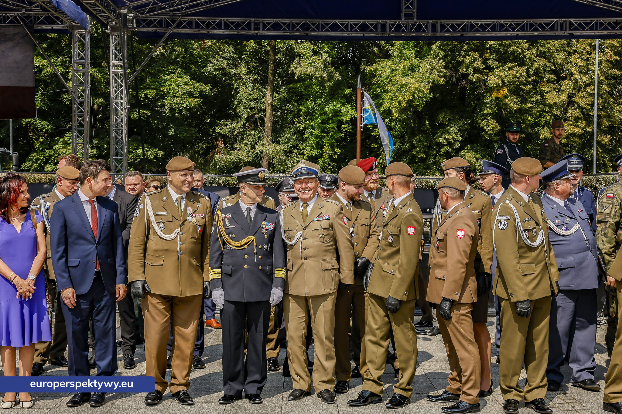 Europerspektywy-380 Europerspektywy Wojewódzkie Obchody Święta Wojska Polskiego w Katowicach – defilada, apel i piknik militarny