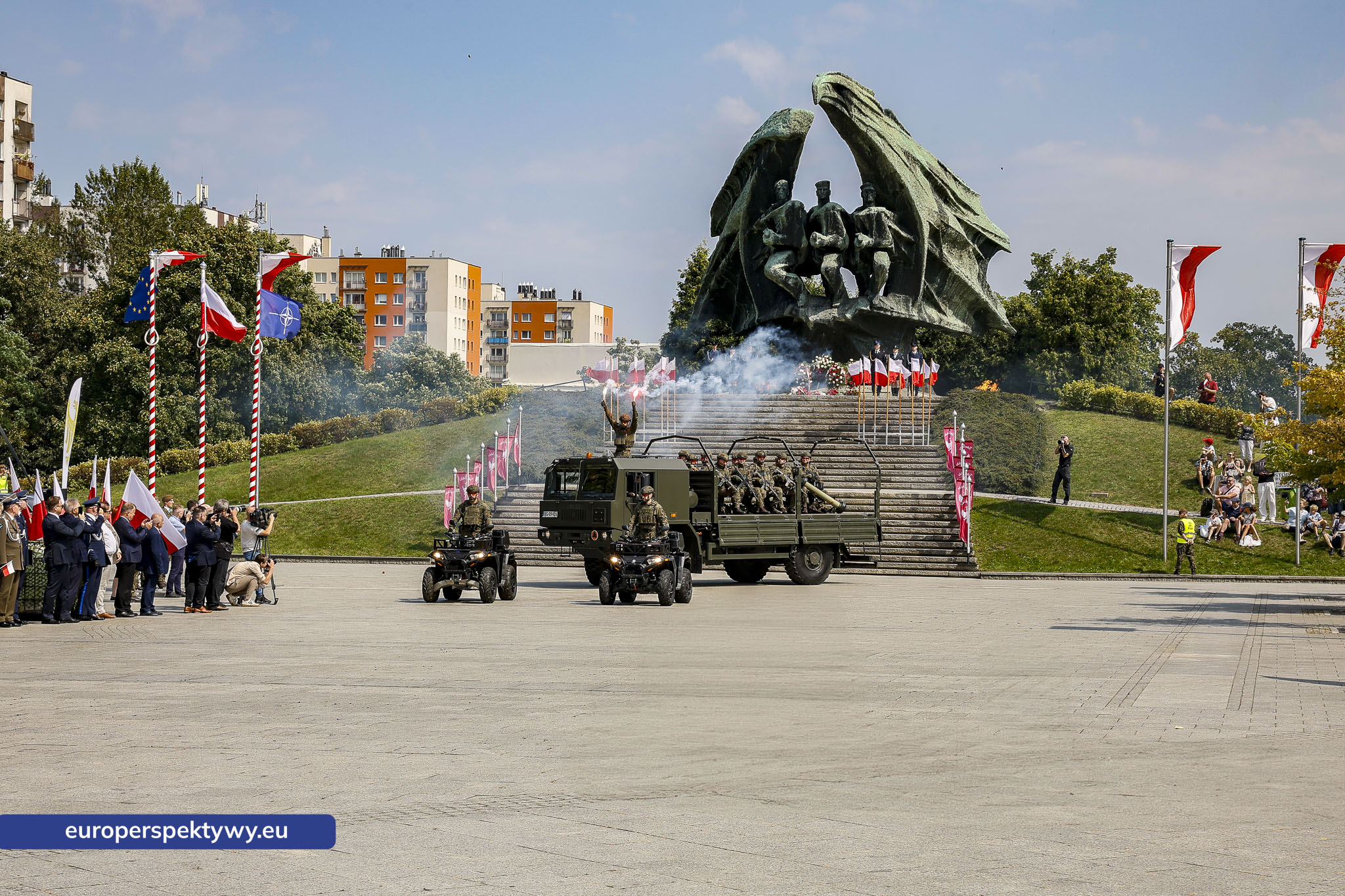 Europerspektywy-382 Europerspektywy Wojewódzkie Obchody Święta Wojska Polskiego w Katowicach – defilada, apel i piknik militarny