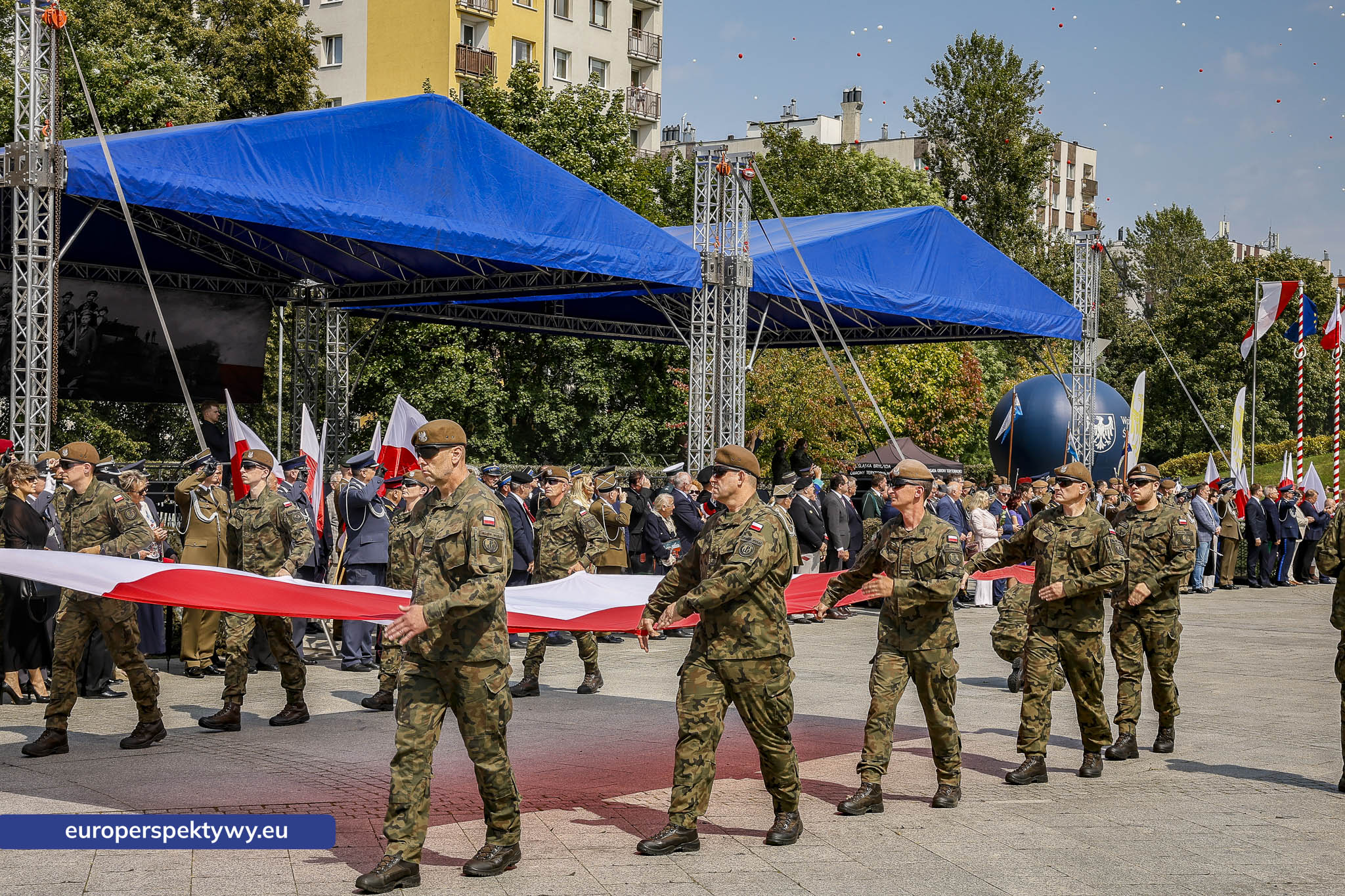 Europerspektywy-389 Europerspektywy Wojewódzkie Obchody Święta Wojska Polskiego w Katowicach – defilada, apel i piknik militarny