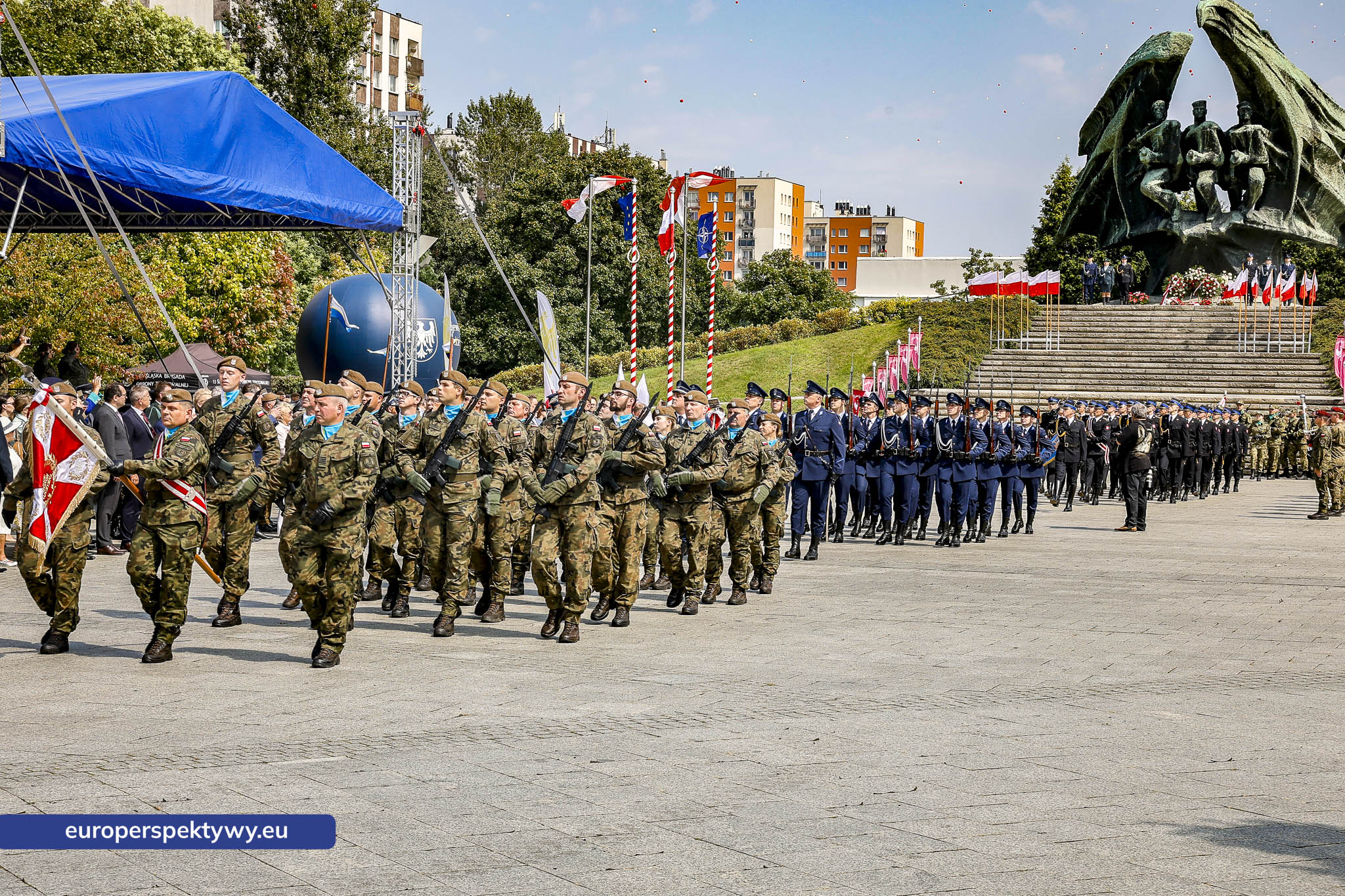 Europerspektywy-390 Europerspektywy Wojewódzkie Obchody Święta Wojska Polskiego w Katowicach – defilada, apel i piknik militarny