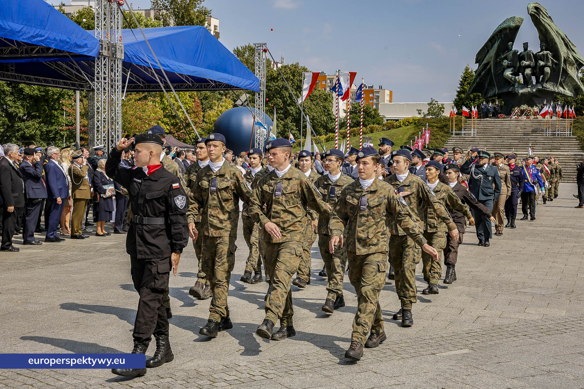 Europerspektywy-396 Europerspektywy Wojewódzkie Obchody Święta Wojska Polskiego w Katowicach – defilada, apel i piknik militarny