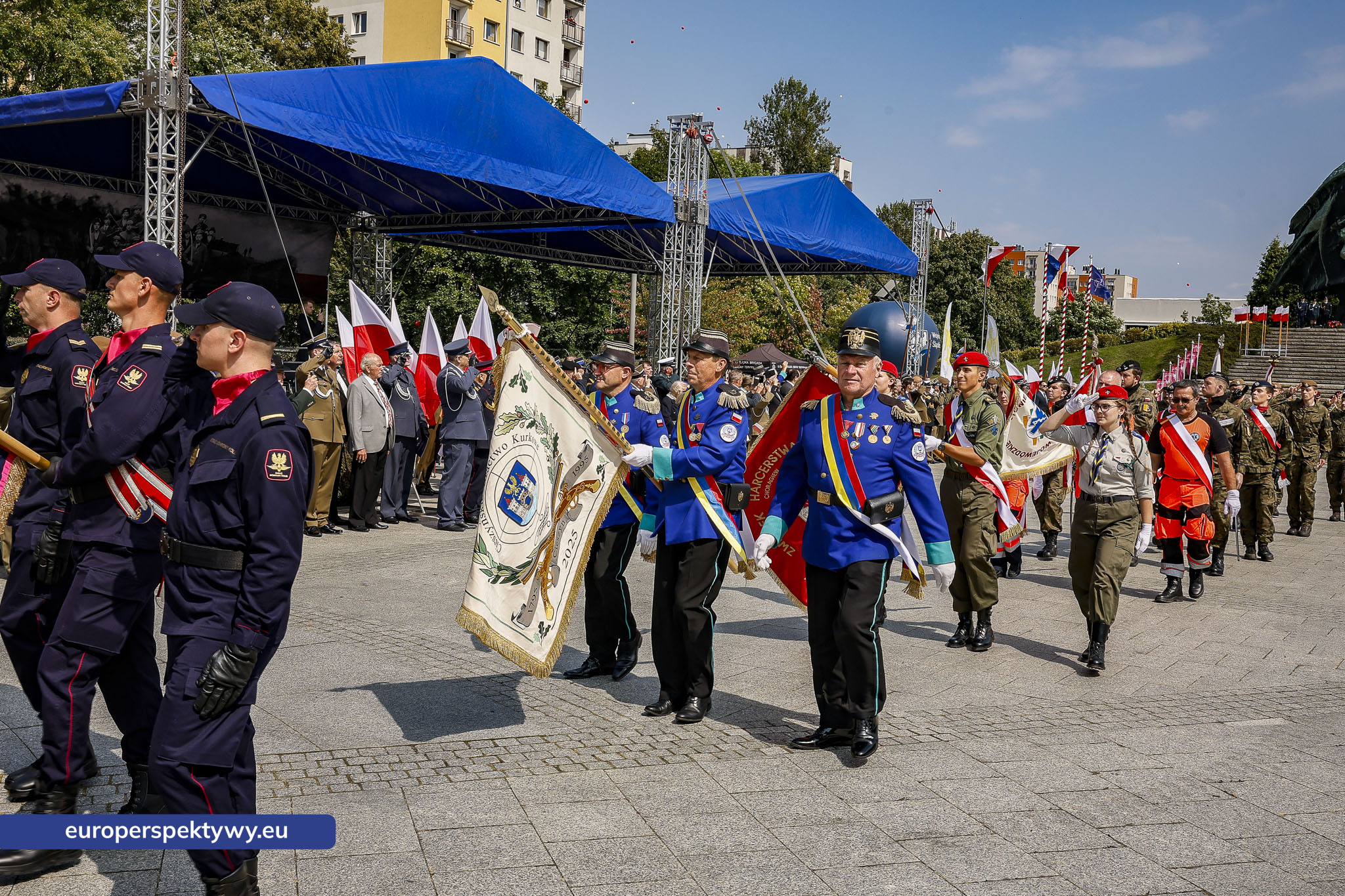 Europerspektywy-400 Europerspektywy Wojewódzkie Obchody Święta Wojska Polskiego w Katowicach – defilada, apel i piknik militarny