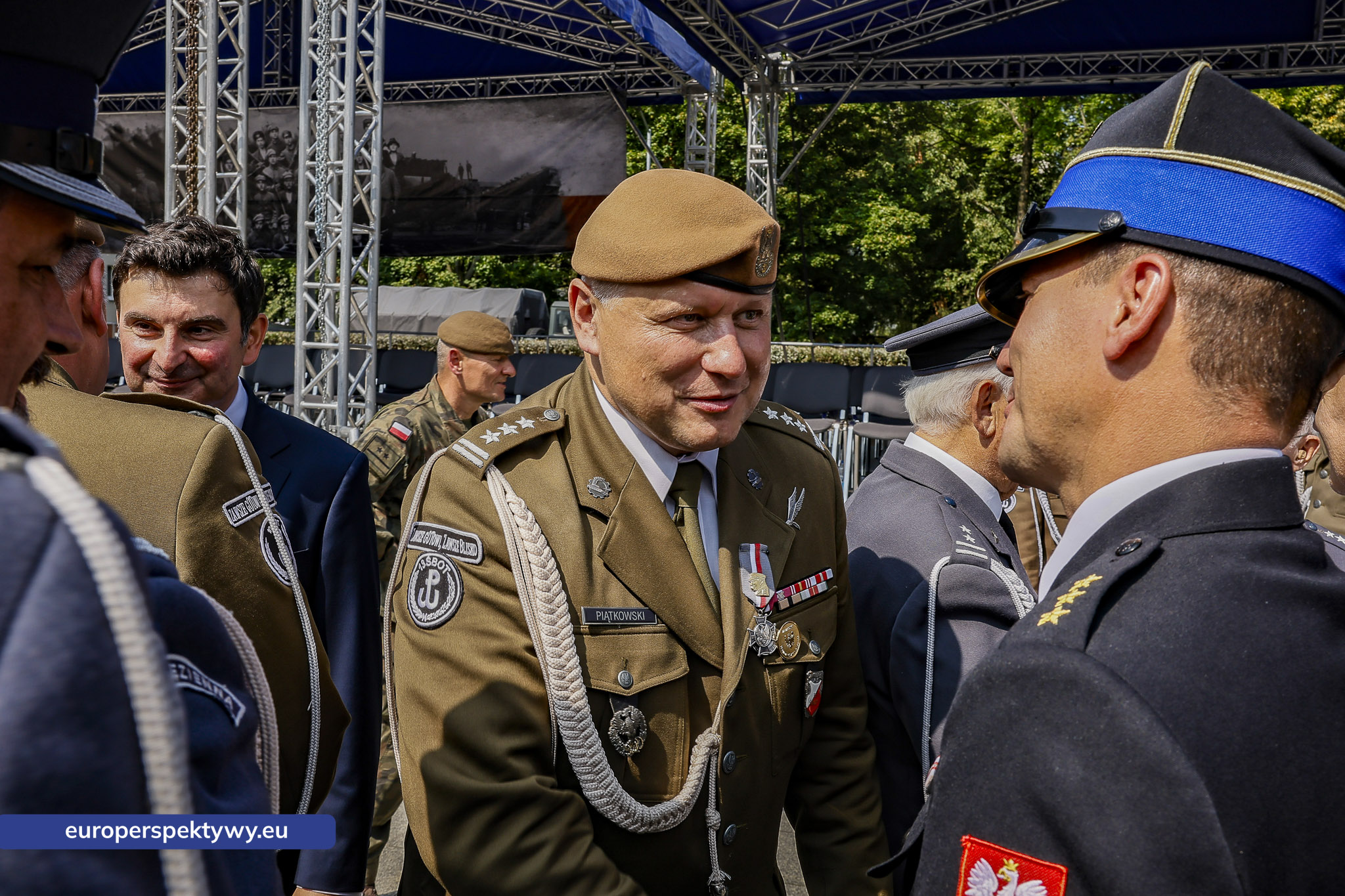 Europerspektywy-409 Europerspektywy Wojewódzkie Obchody Święta Wojska Polskiego w Katowicach – defilada, apel i piknik militarny