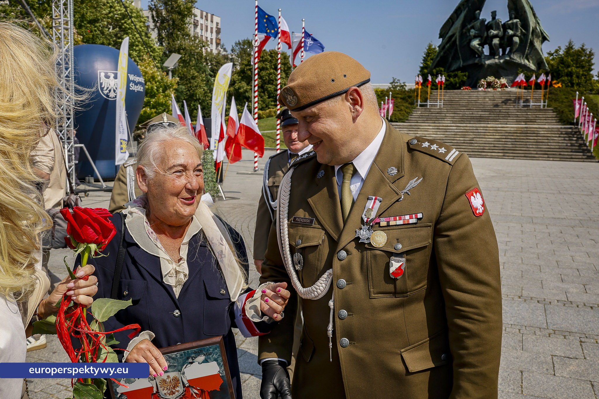 Europerspektywy-432 Europerspektywy Wojewódzkie Obchody Święta Wojska Polskiego w Katowicach – defilada, apel i piknik militarny
