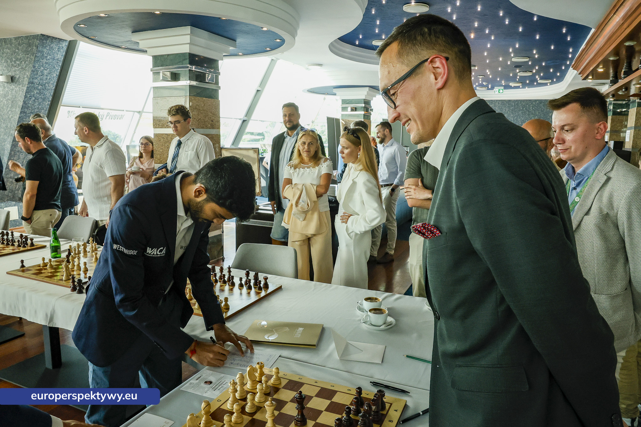 Europerspektywy-66 Europerspektywy Szachy Mokate: symultana z mistrzem świata Dommaraju Gukeshem – wyjątkowe wydarzenie w Ustroniu