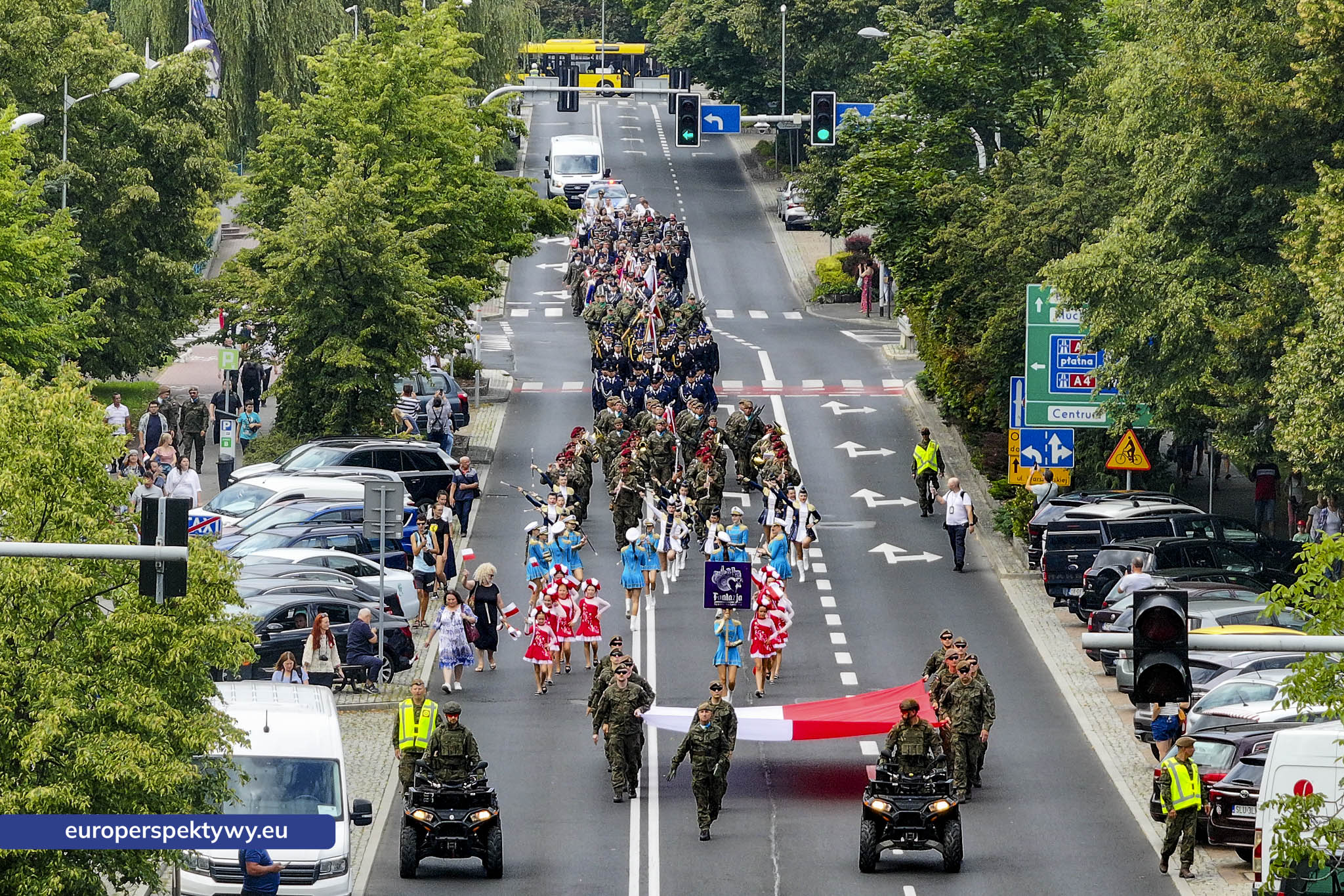 default Europerspektywy Wojewódzkie Obchody Święta Wojska Polskiego w Katowicach – defilada, apel i piknik militarny