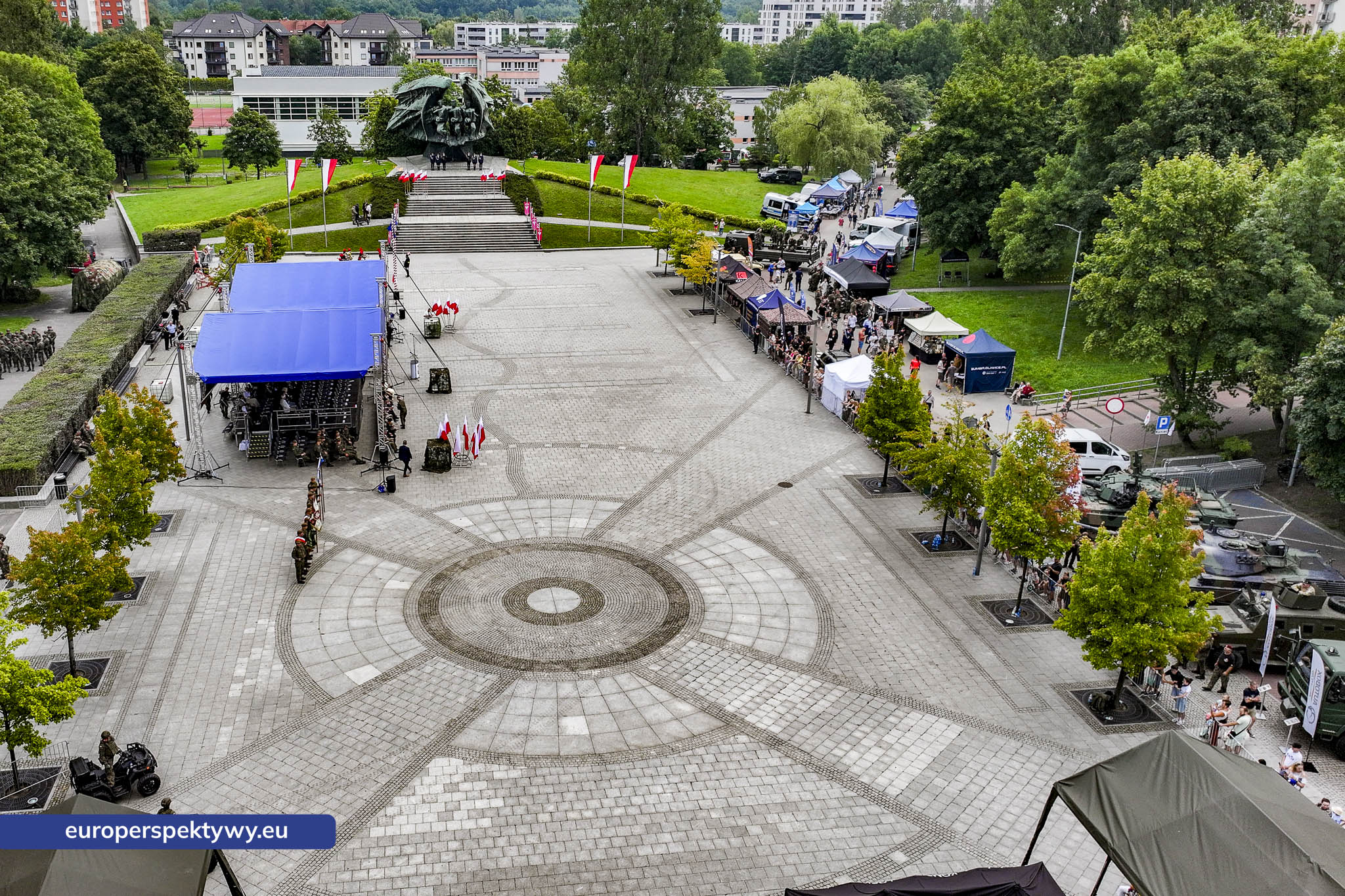 default Europerspektywy Wojewódzkie Obchody Święta Wojska Polskiego w Katowicach – defilada, apel i piknik militarny