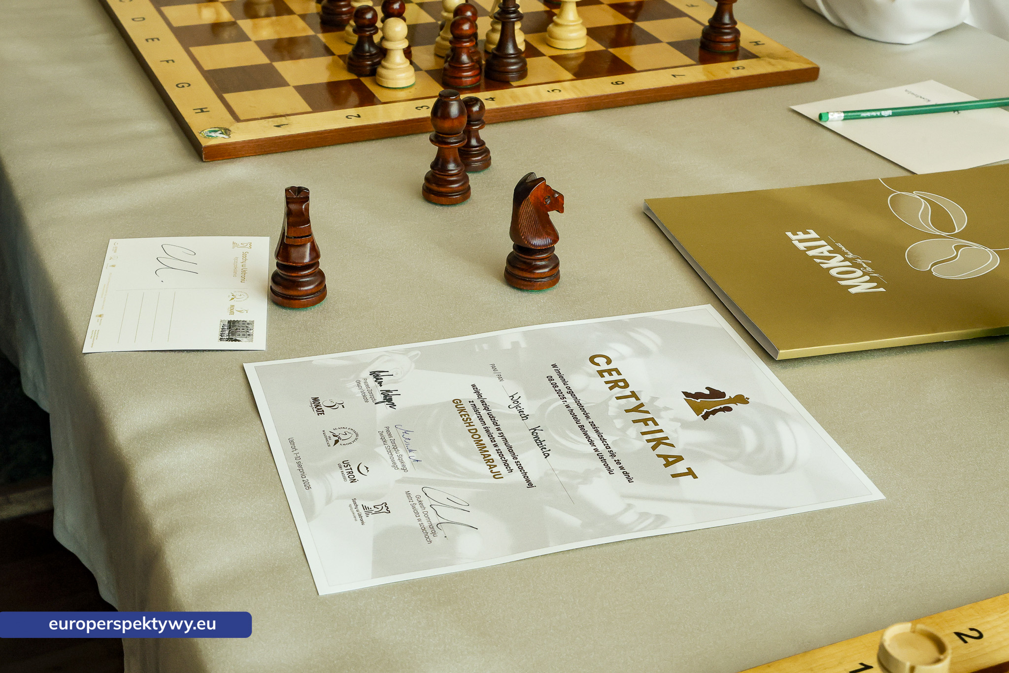Europerspektywy-77 Europerspektywy Szachy Mokate: symultana z mistrzem świata Dommaraju Gukeshem – wyjątkowe wydarzenie w Ustroniu