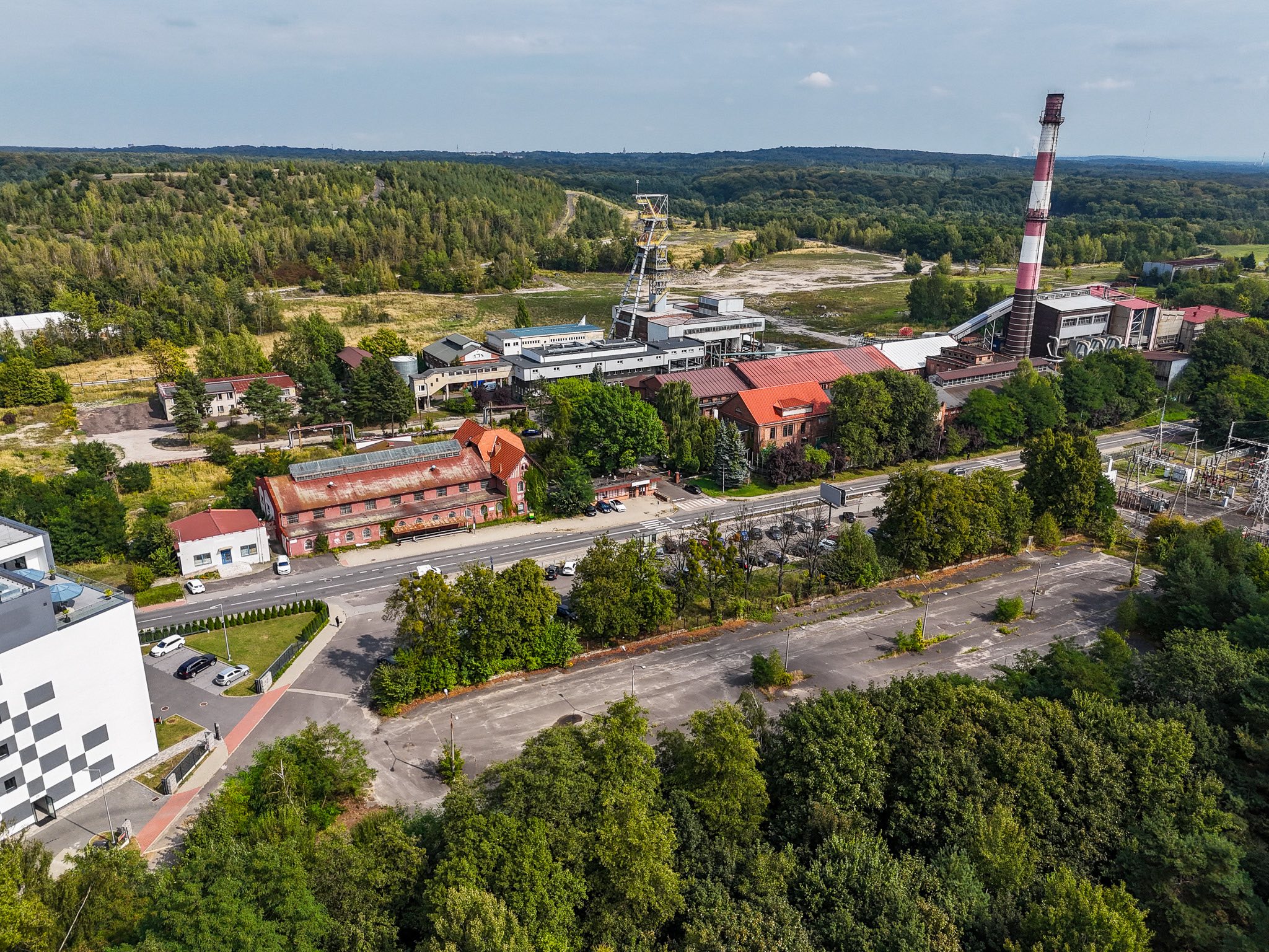 SRK przekazała miastu 5 działek o wartości 4,3 mln zł 09.09.2025 Spółka Restrukturyzacji Kopalń przekazała miastu 5 działek o wartości 4,3 mln zł