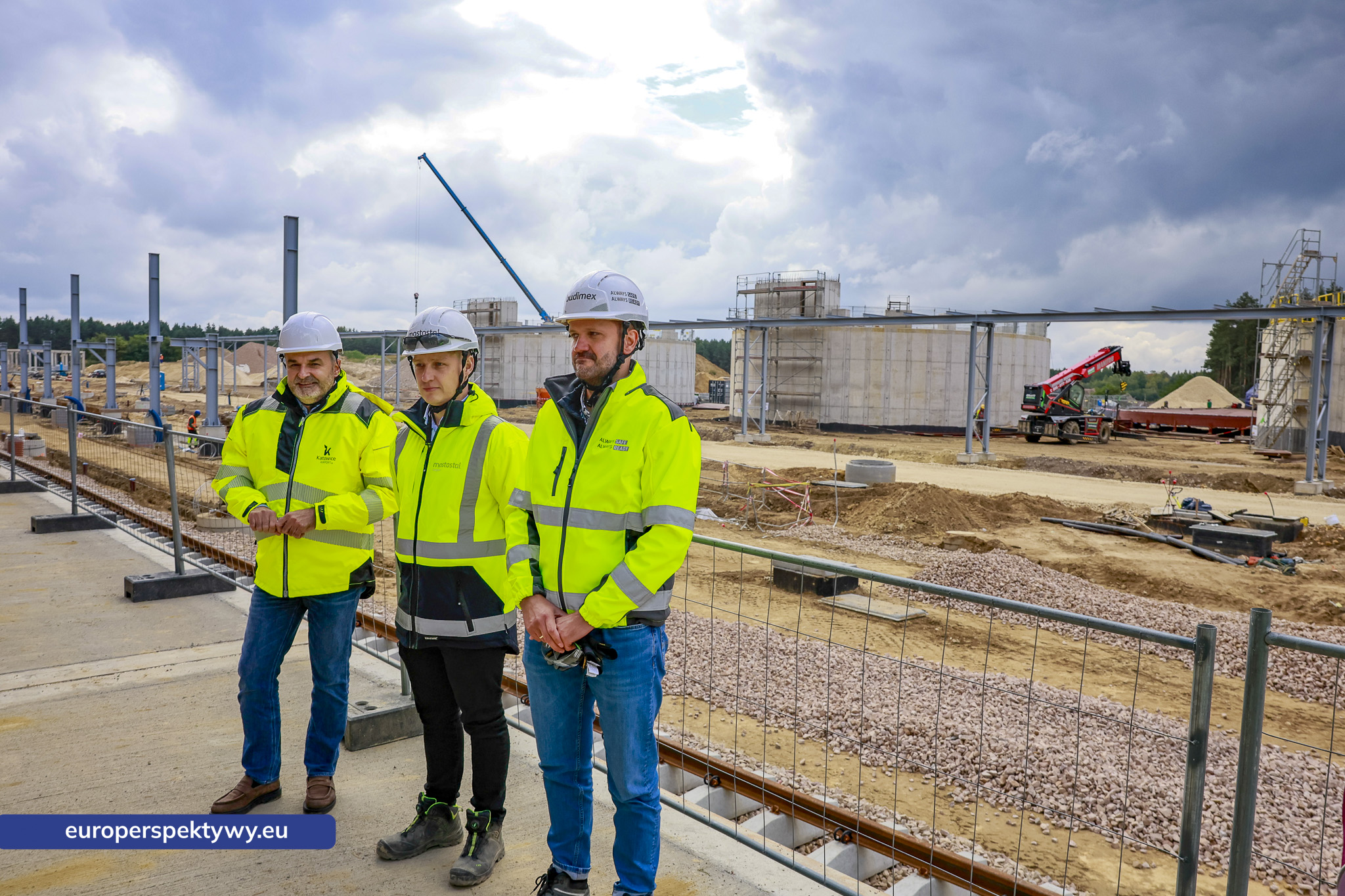 GTL Katowice Airport Nowa Baza Paliw Europerspektywy Nowy multimodalny węzeł przeładunkowy na lotnisku Katowice-Pyrzowice coraz bliżej ukończenia