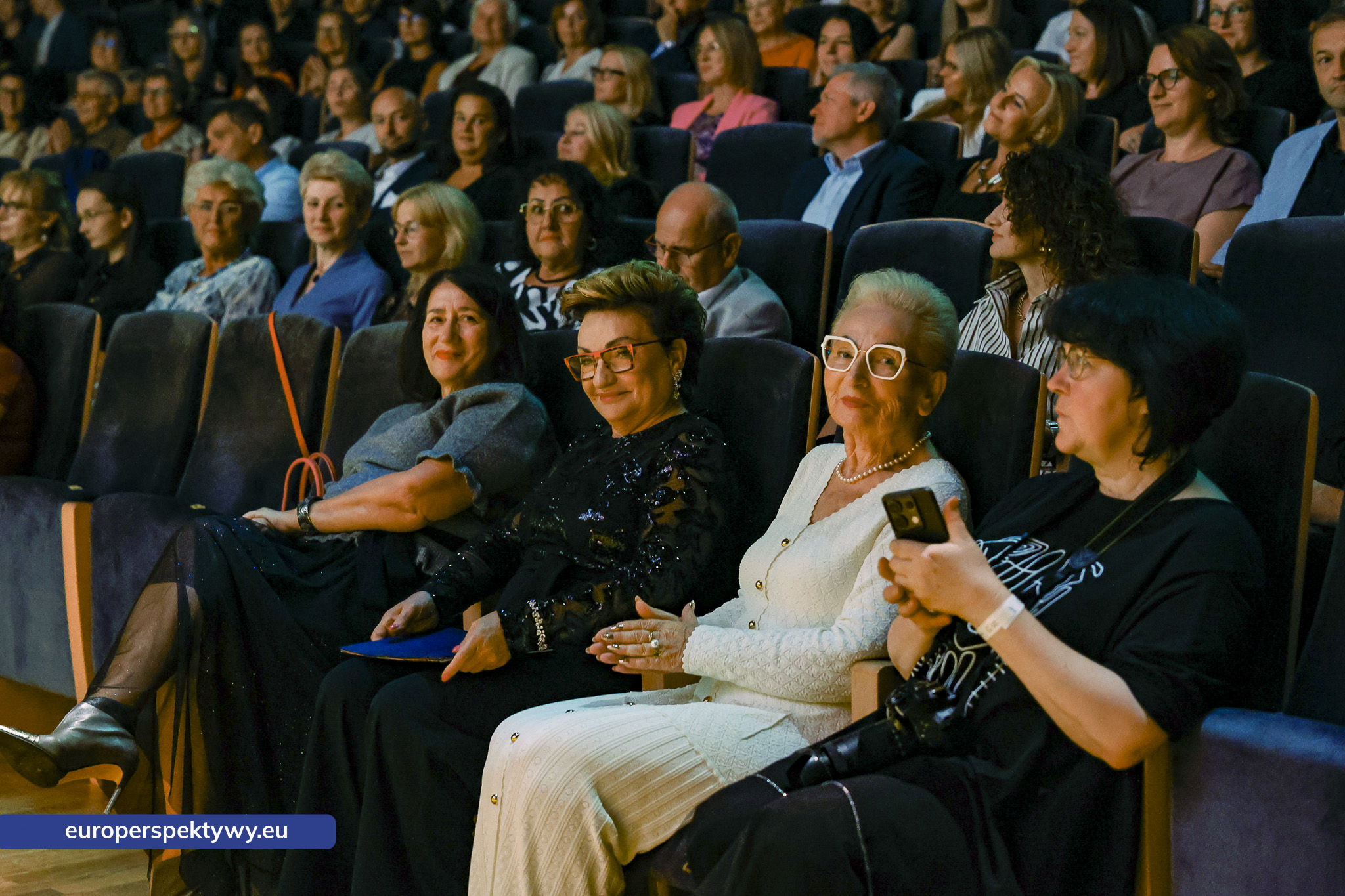 Gala Regionalnego Kongresu Kobiet Podbeskidzia 2025 Europerspektywy XIV Kongres Kobiet Podbeskidzia: „Wszechświat Kobiet” pełen inspiracji i wyróżnień