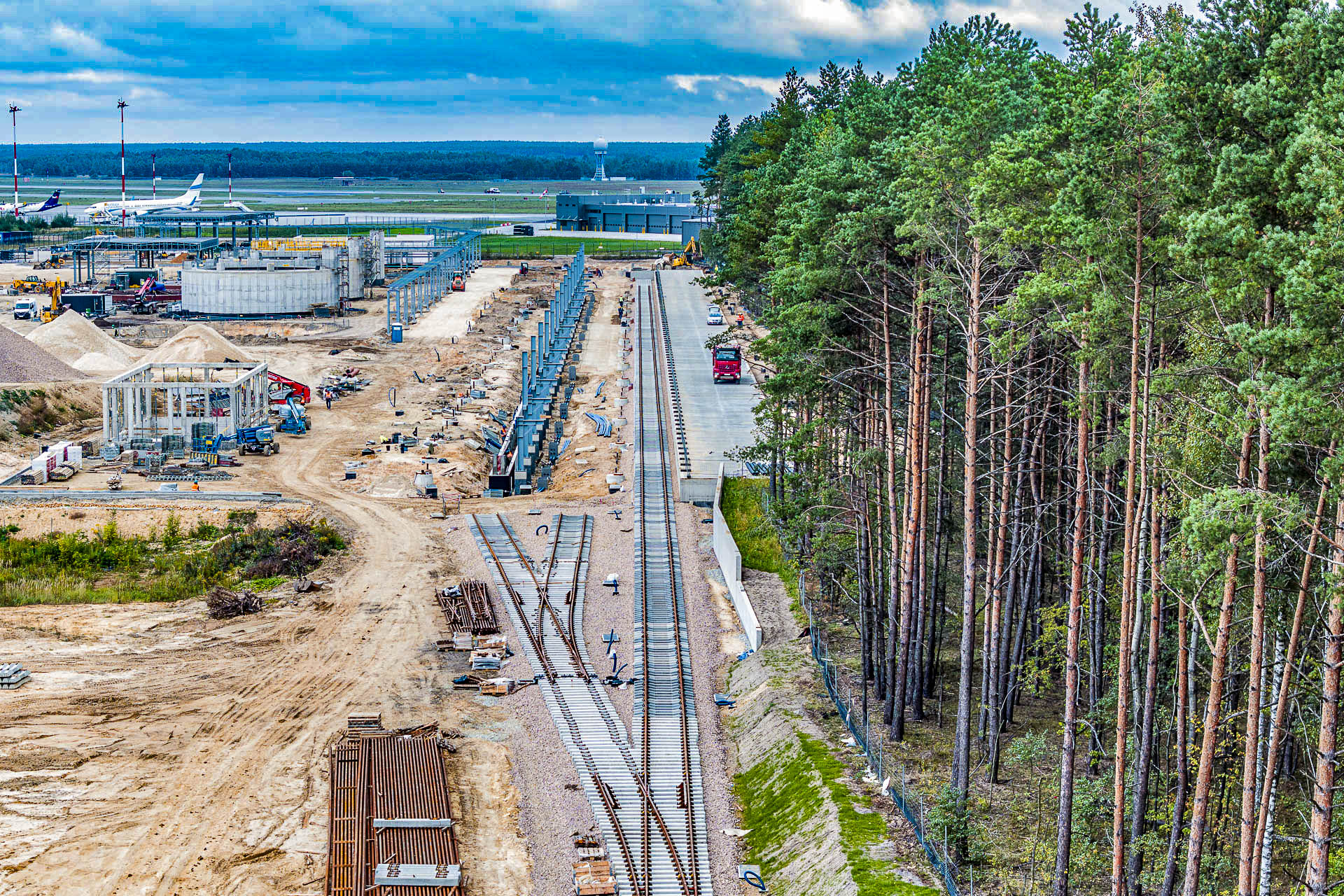 default Europerspektywy Nowy multimodalny węzeł przeładunkowy na lotnisku Katowice-Pyrzowice coraz bliżej ukończenia