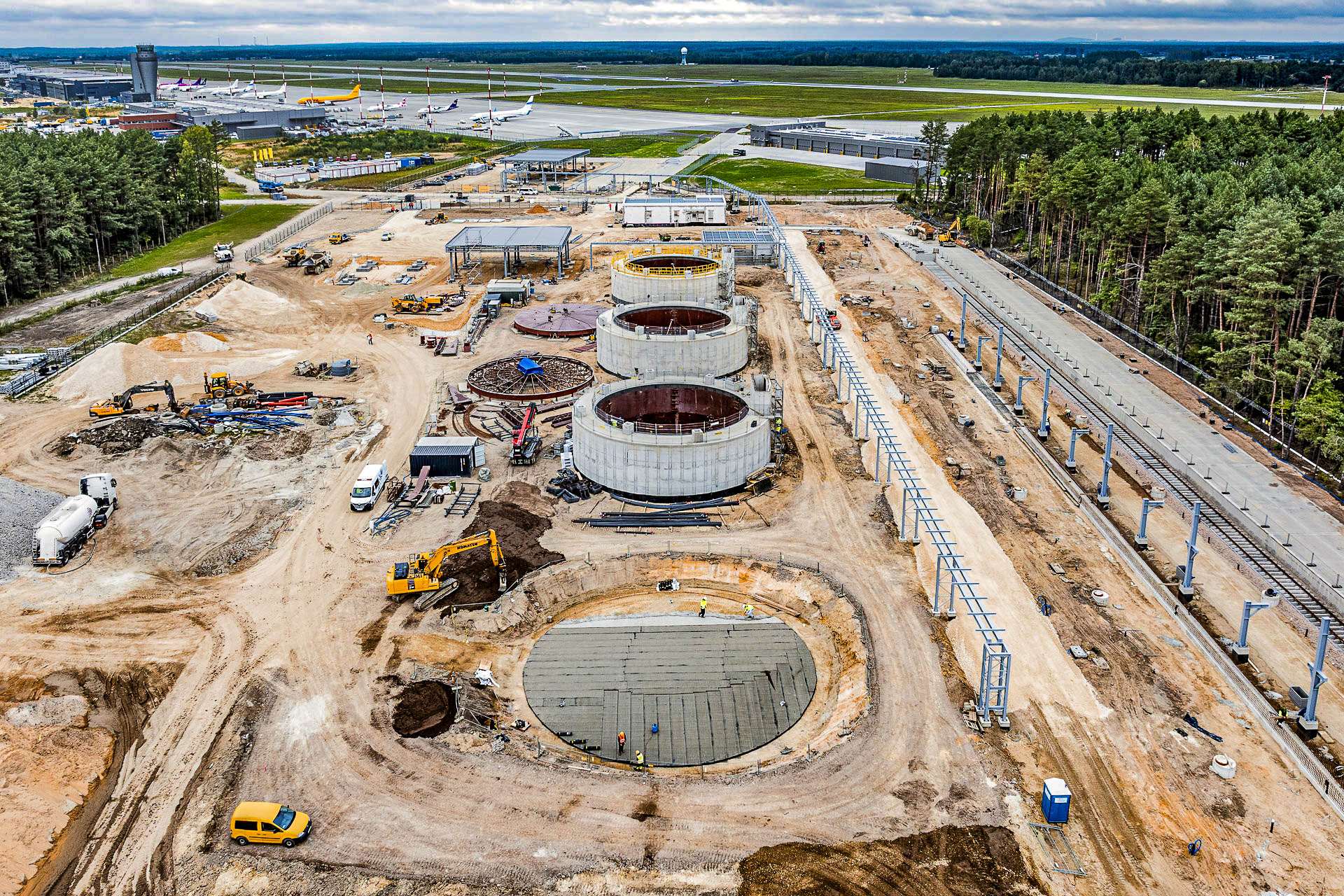 default Europerspektywy Nowy multimodalny węzeł przeładunkowy na lotnisku Katowice-Pyrzowice coraz bliżej ukończenia