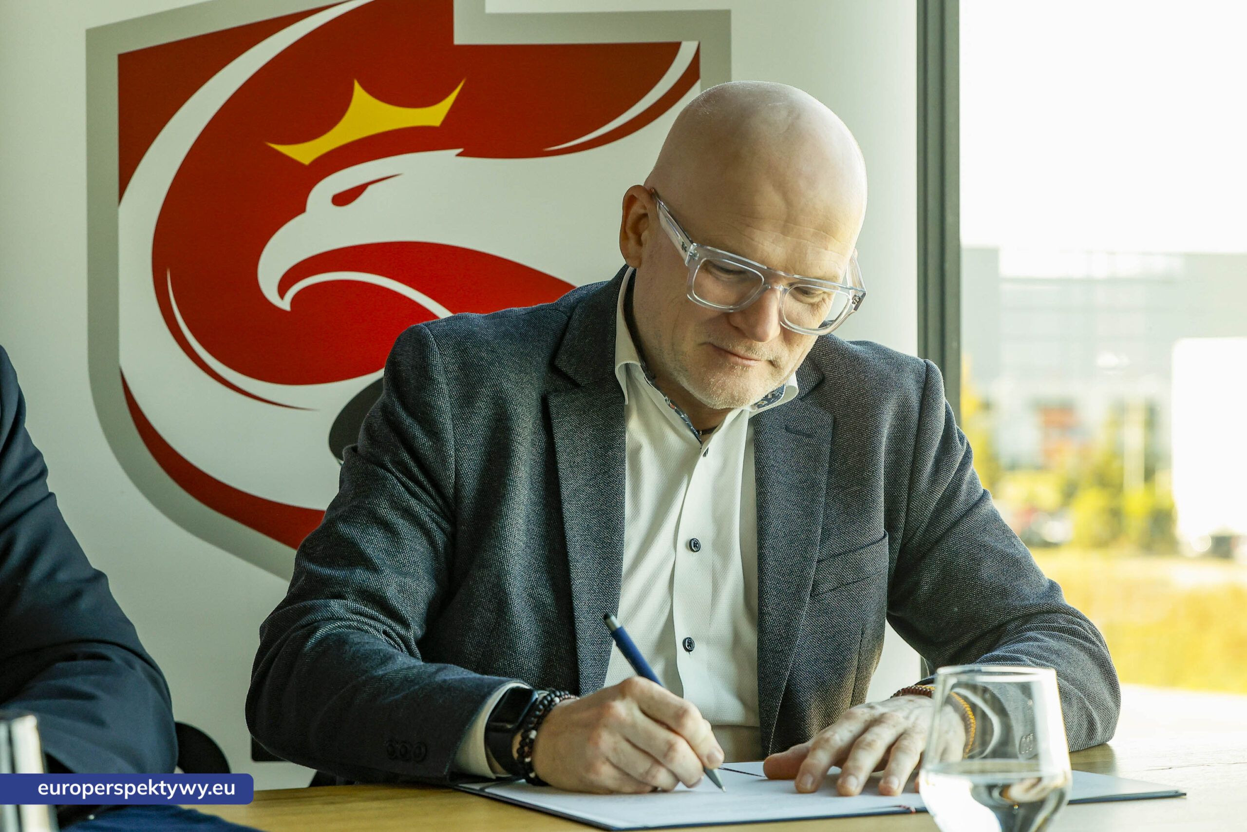 Grupa Anmar wspiera hokej