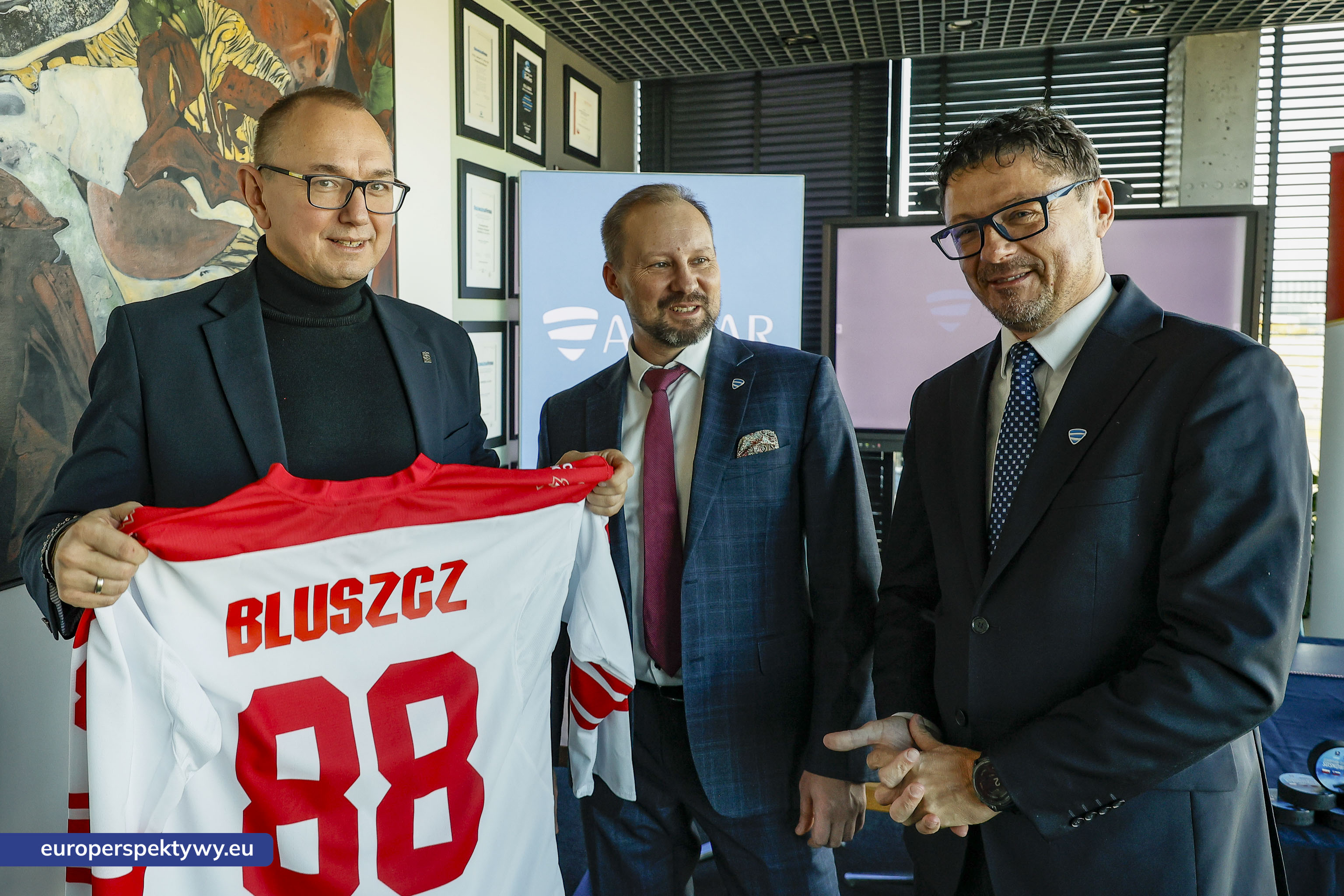 Anmar Umowa-27 Grupa Anmar wspiera reprezentację Polski w hokeju na lodzie