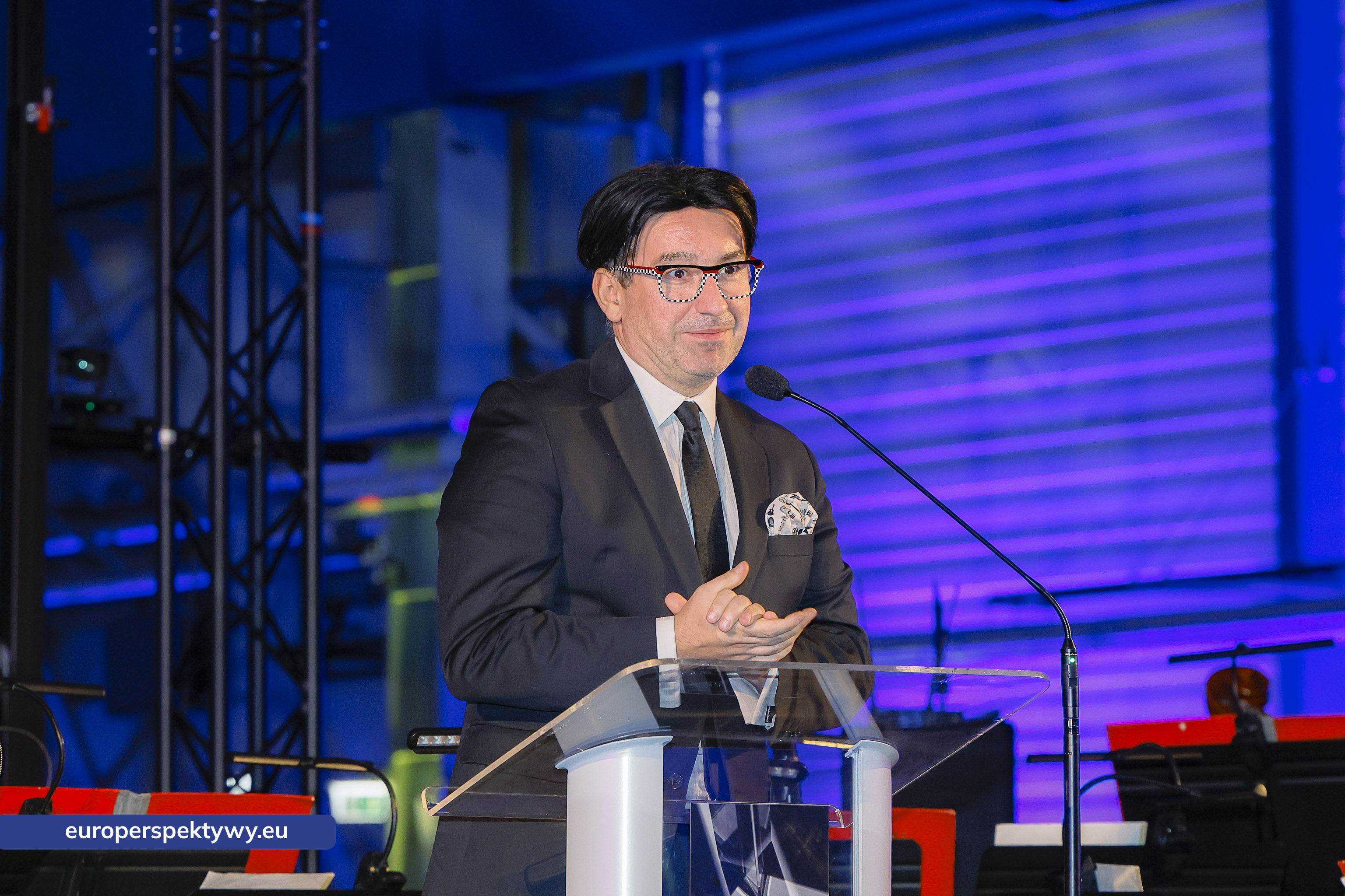 Europerspektywy Nowoczesna walcownia Cognor SA Oddział Ferrostal w Siemianowicach Śląskich już otwarta