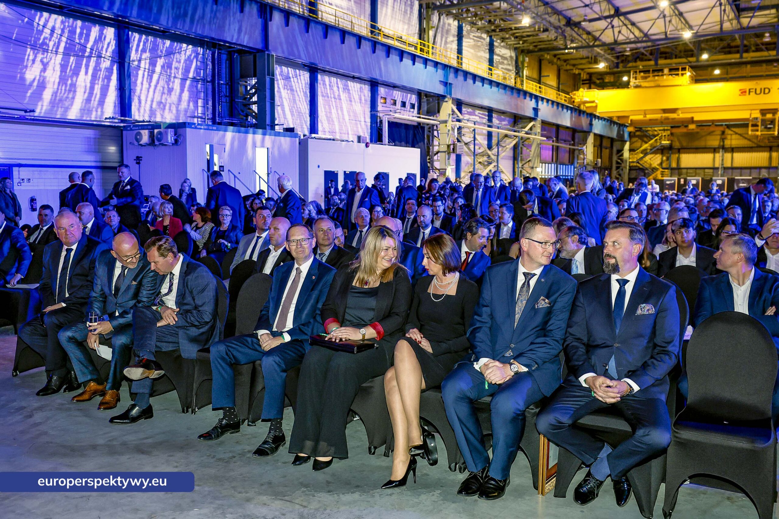 Europerspektywy Nowoczesna walcownia Cognor SA Oddział Ferrostal w Siemianowicach Śląskich już otwarta