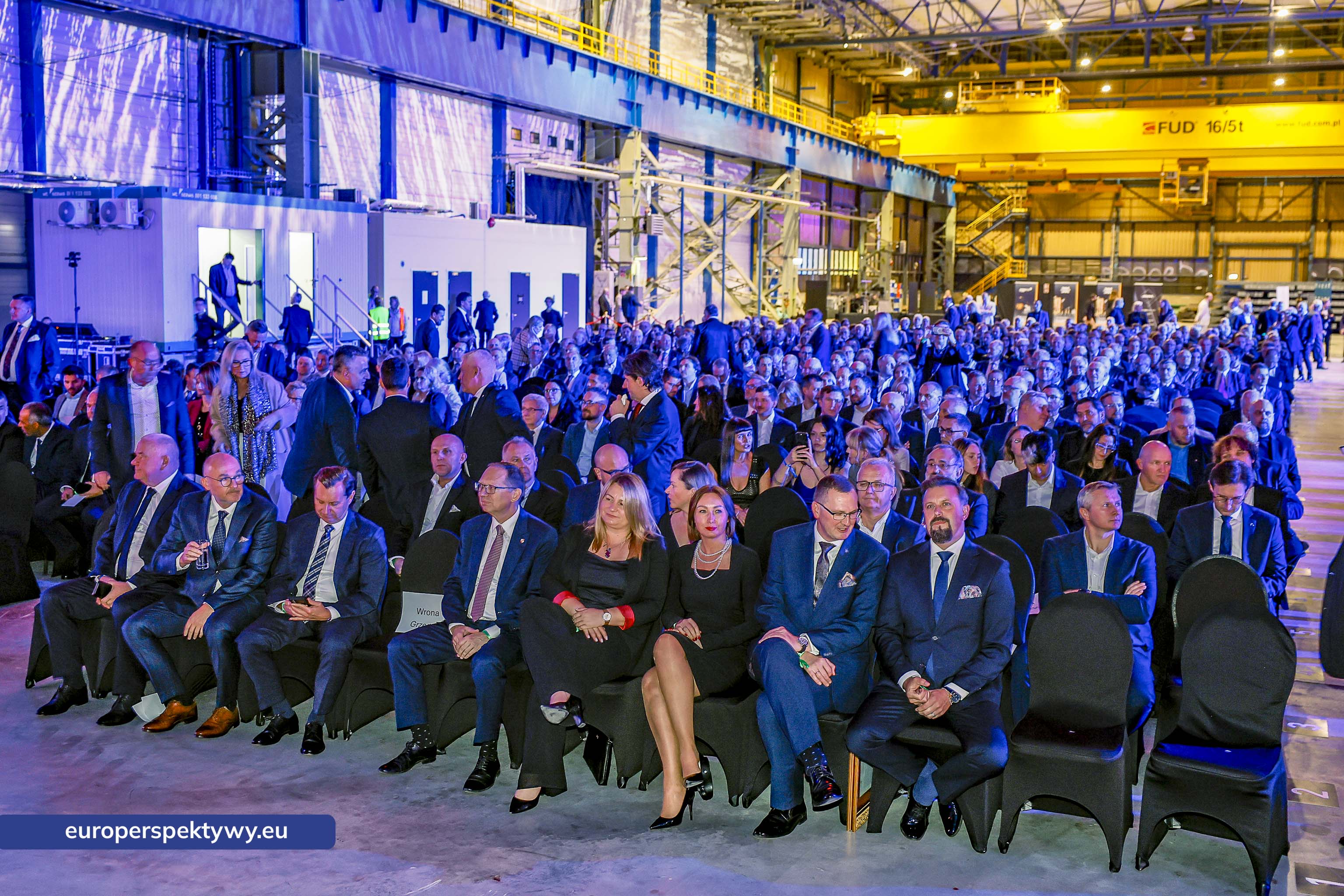 Europerspektywy Nowoczesna walcownia Cognor SA Oddział Ferrostal w Siemianowicach Śląskich już otwarta