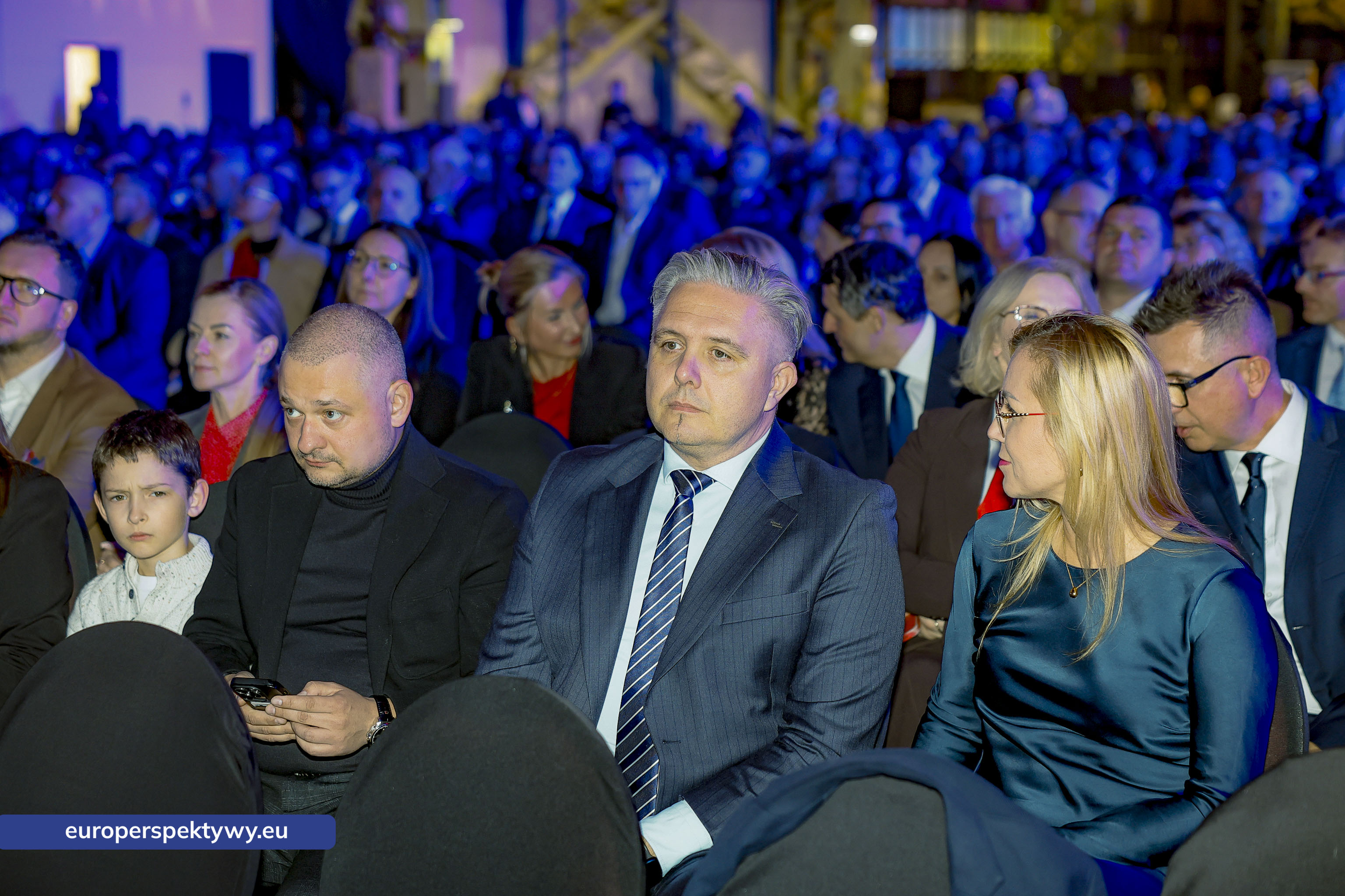 Europerspektywy Nowoczesna walcownia Cognor SA Oddział Ferrostal w Siemianowicach Śląskich już otwarta