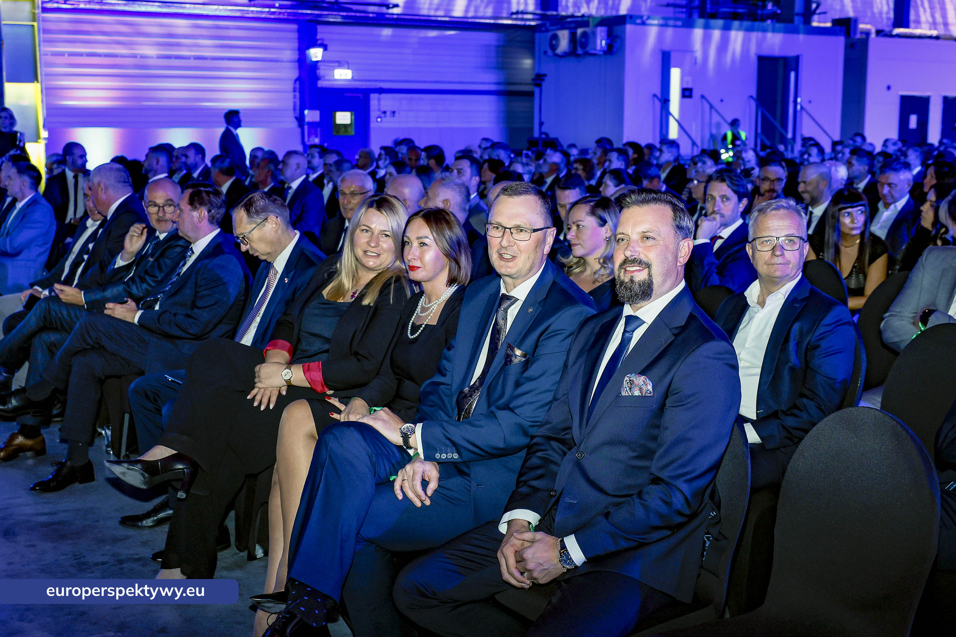 Europerspektywy Nowoczesna walcownia Cognor SA Oddział Ferrostal w Siemianowicach Śląskich już otwarta