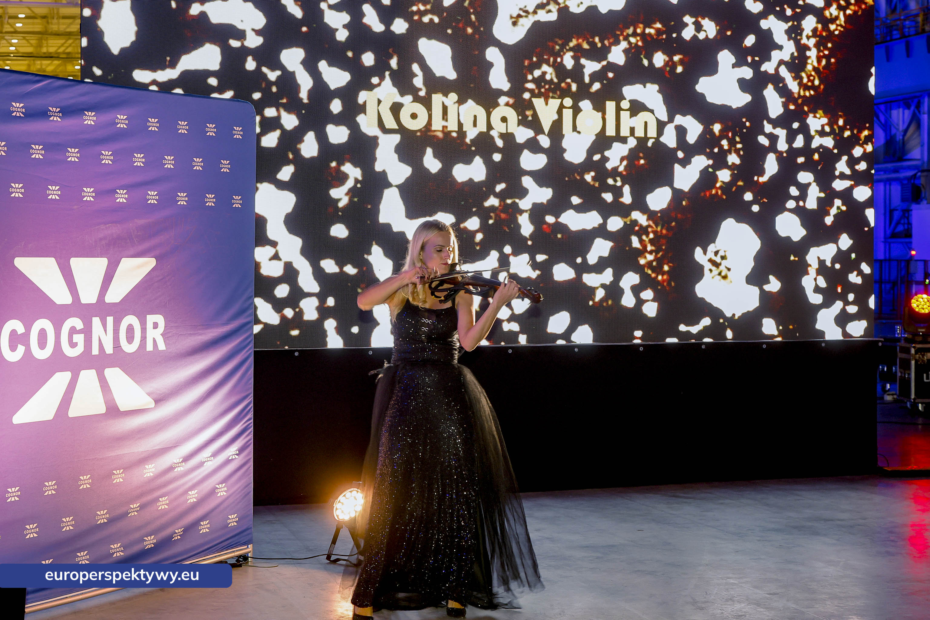 Europerspektywy Nowoczesna walcownia Cognor SA Oddział Ferrostal w Siemianowicach Śląskich już otwarta