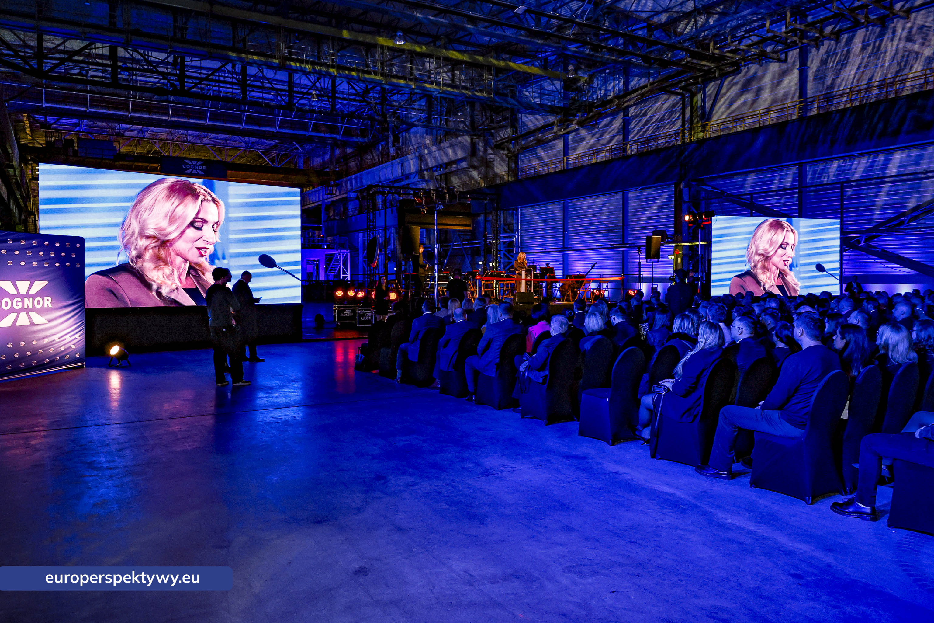 Europerspektywy Nowoczesna walcownia Cognor SA Oddział Ferrostal w Siemianowicach Śląskich już otwarta