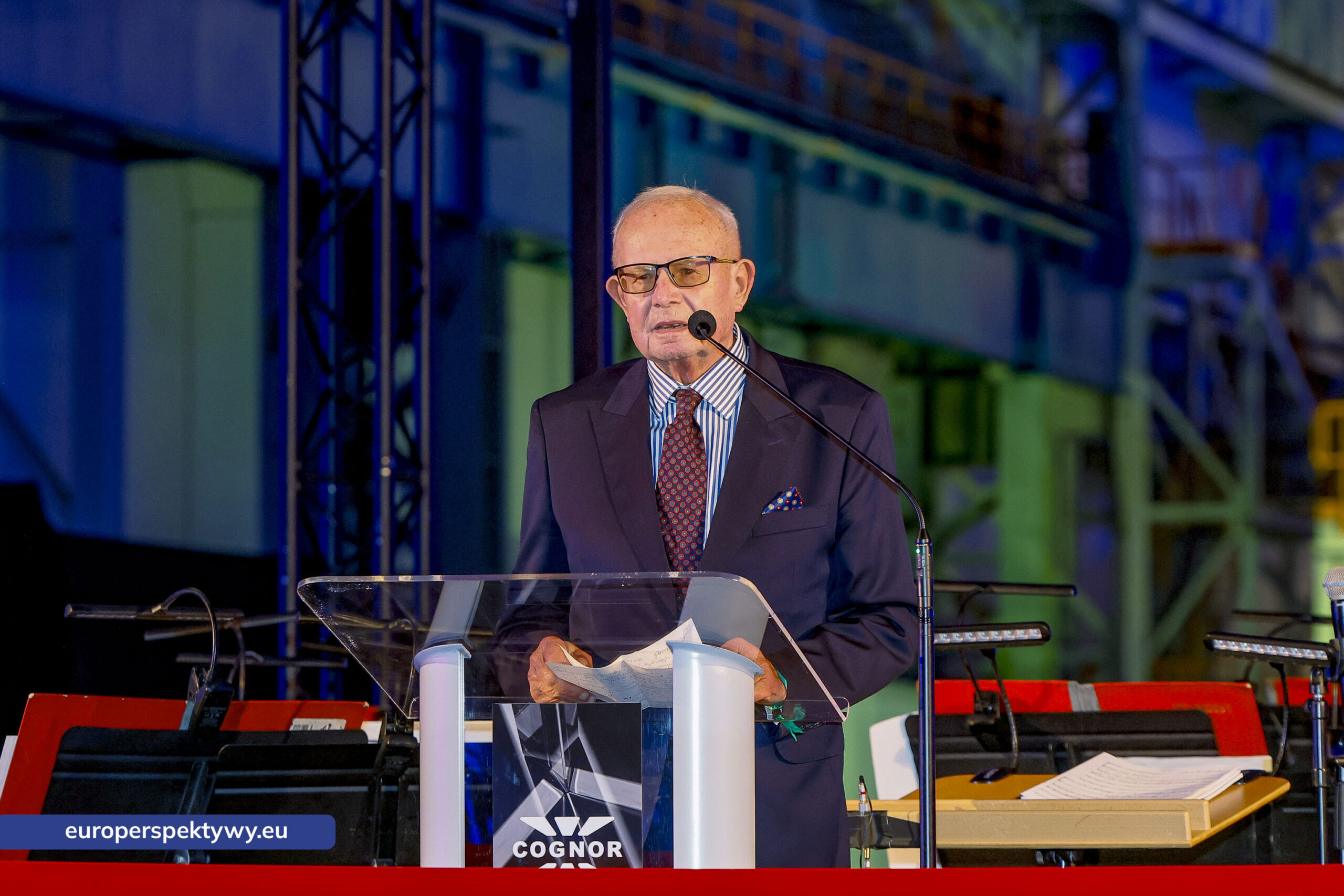 Europerspektywy Nowoczesna walcownia Cognor SA Oddział Ferrostal w Siemianowicach Śląskich już otwarta