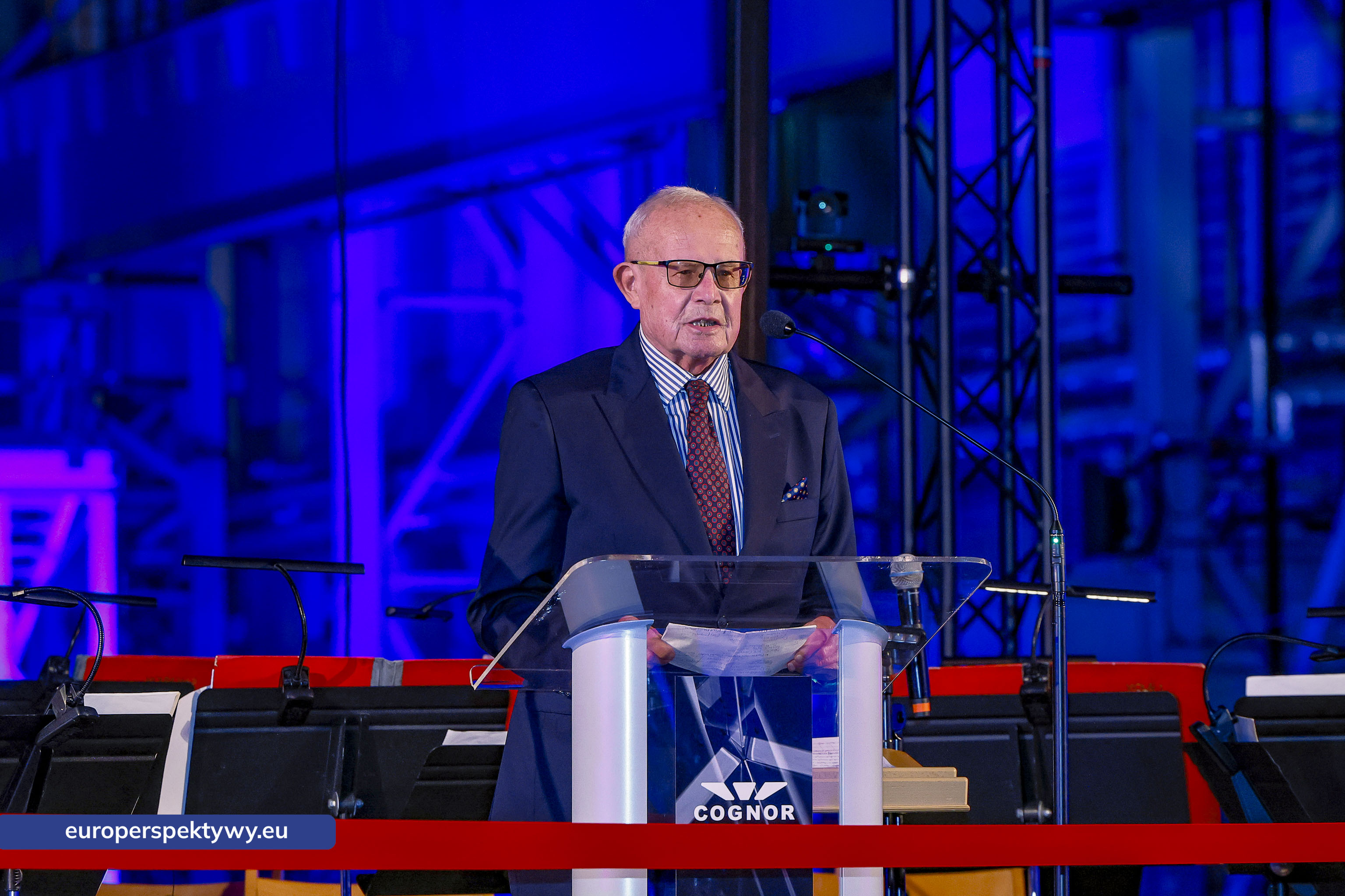 Europerspektywy Nowoczesna walcownia Cognor SA Oddział Ferrostal w Siemianowicach Śląskich już otwarta