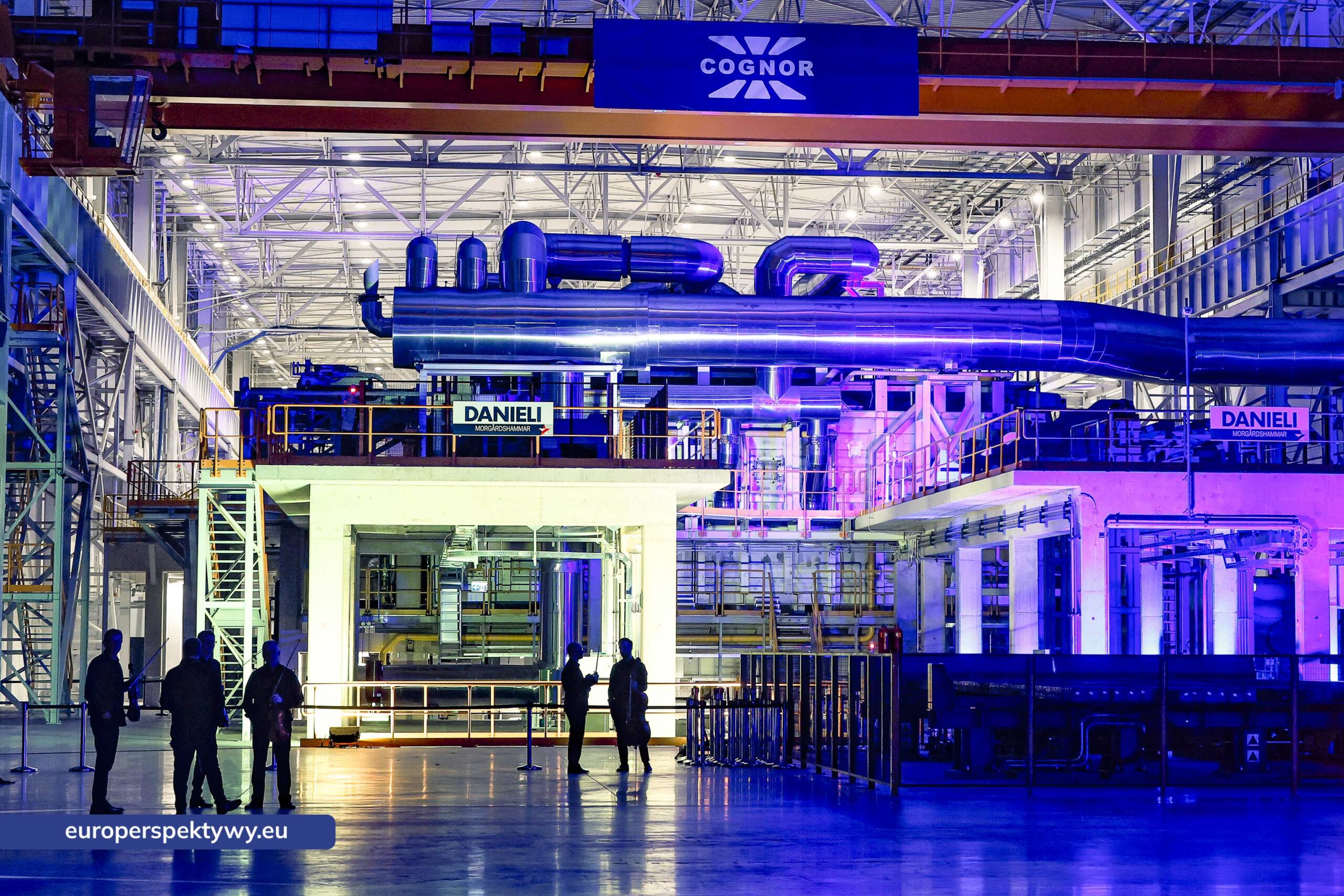 Europerspektywy Nowoczesna walcownia Cognor SA Oddział Ferrostal w Siemianowicach Śląskich już otwarta