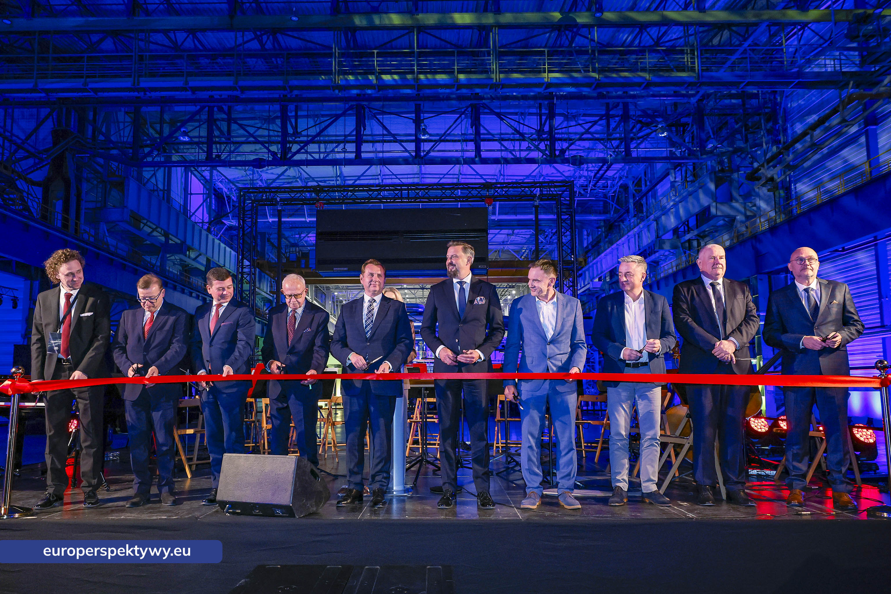 Europerspektywy Nowoczesna walcownia Cognor SA Oddział Ferrostal w Siemianowicach Śląskich już otwarta