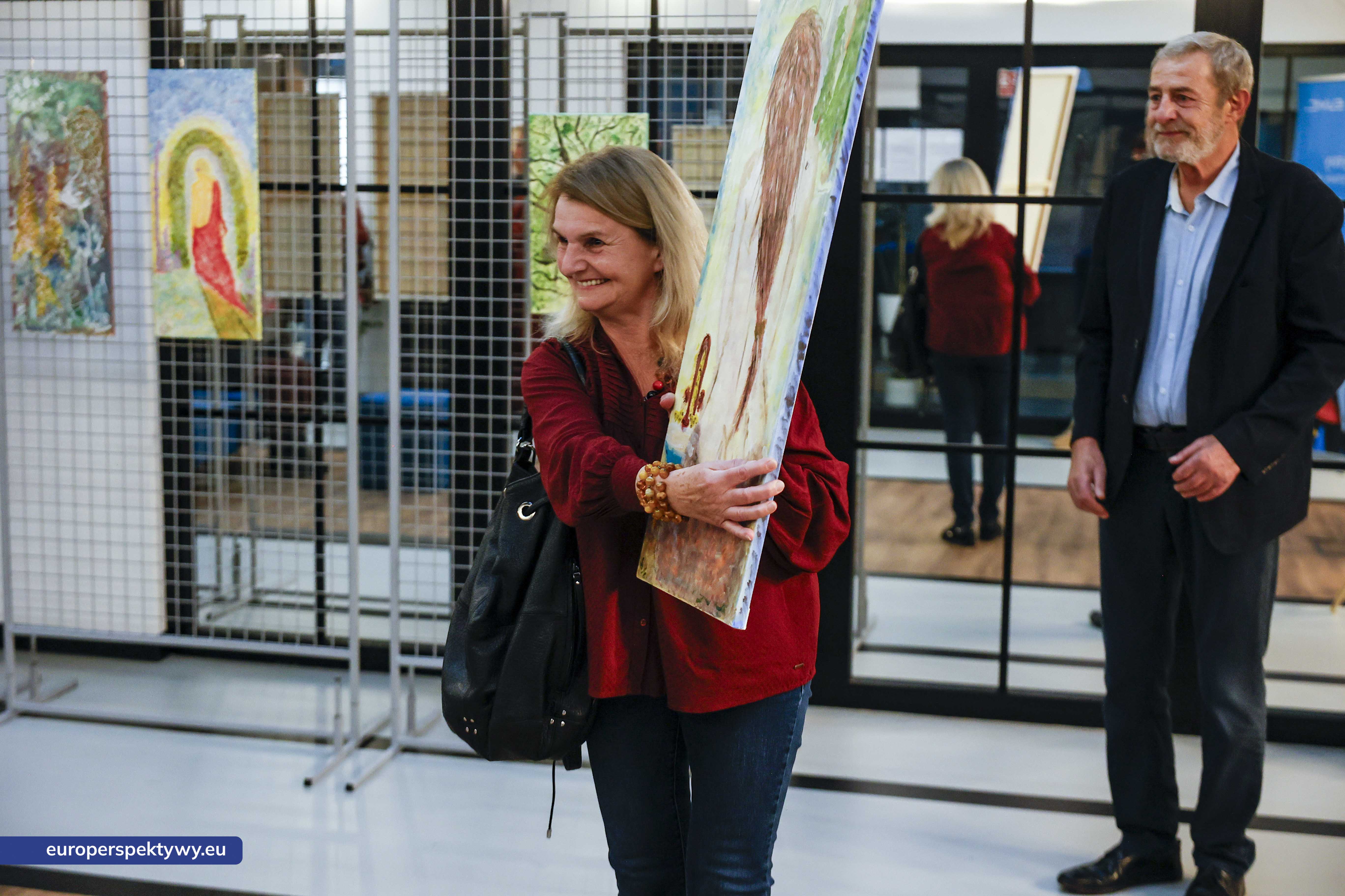 Europerspektywy Aukcja charytatywna „Wszyscy Mamy Kota” w Euvic – biznes, sztuka i dobro dla gliwickiego schroniska