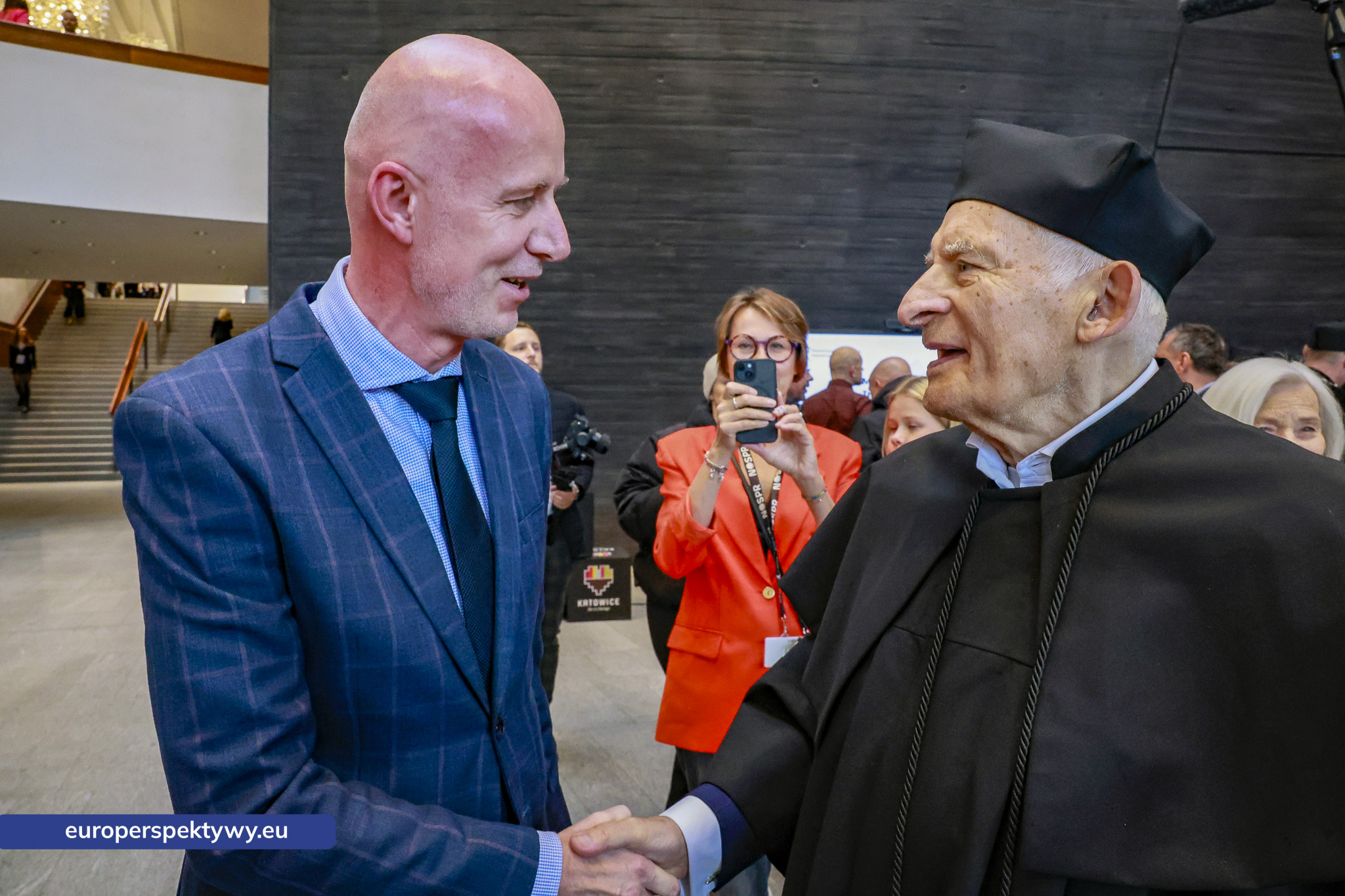 Międzyuczelniana Inauguracja Roku Akademickiego 2025 Europerspektywy Międzyuczelniana Inauguracja Roku Akademickiego 2025/2026 w Katowicach