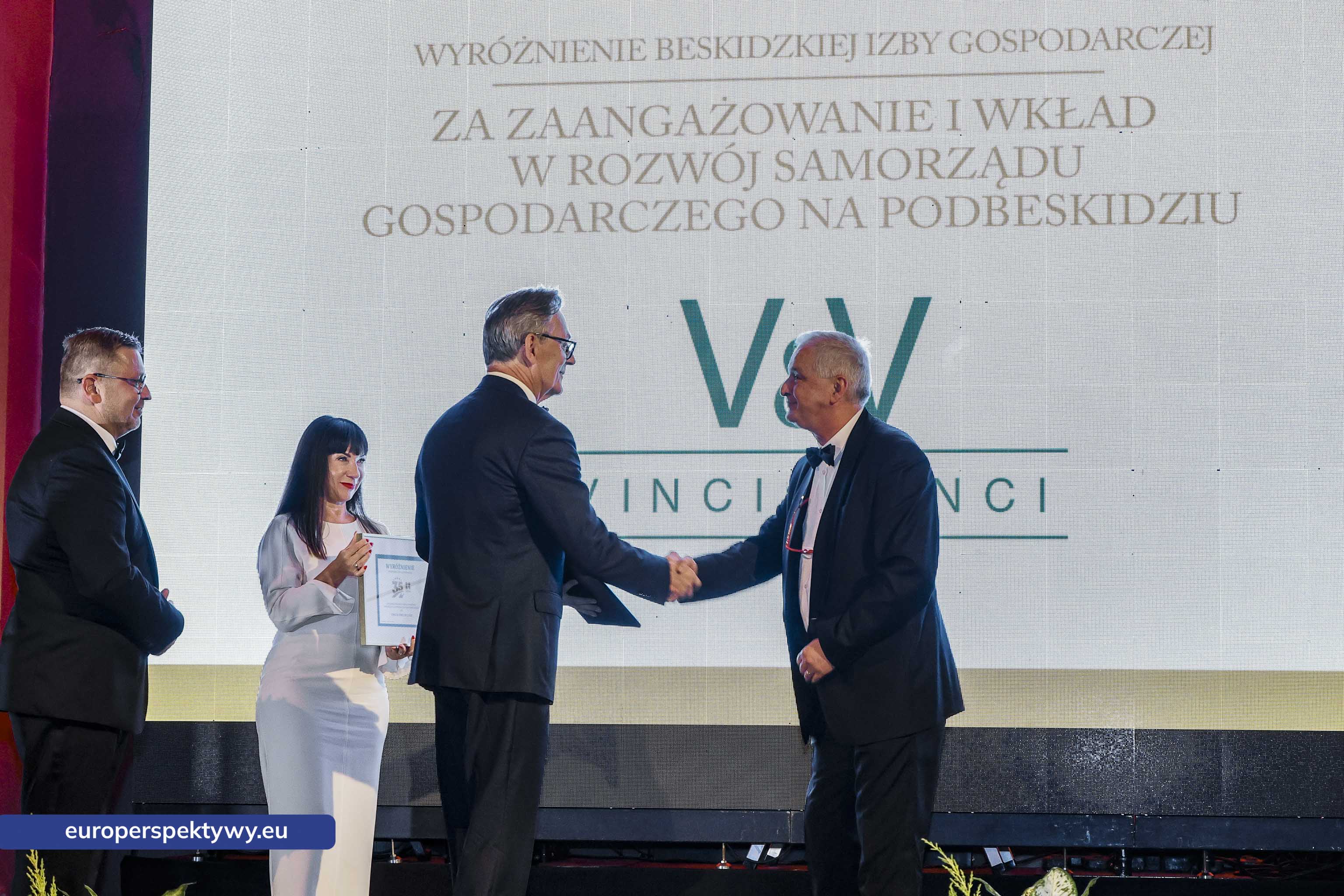 Firma Roku 2025 Beskidzka Izba Gospodarcza Europerspektywy-42 Europerspektywy 35-lecie Beskidzkiej Izby Gospodarczej: Gala Jubileuszowa i Finał Konkursu Firma Roku 2025 w Bielsku-Białej