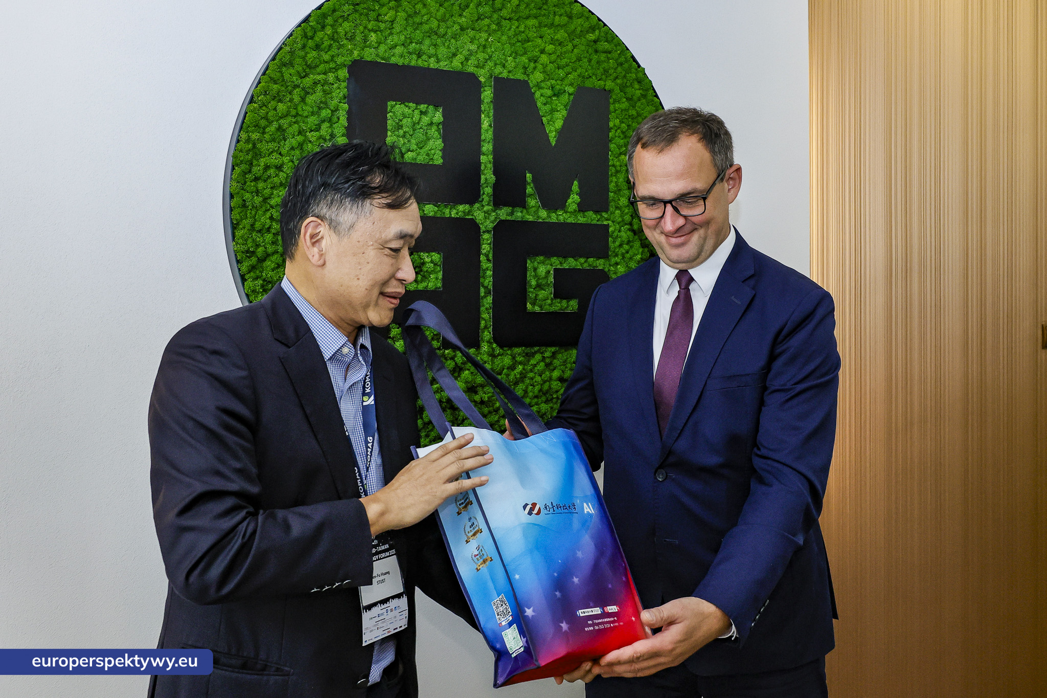 Europerspektywy Drugi dzień Polsko–Tajwańskiego Forum Biznesowego: wizyta studyjna w OMAG