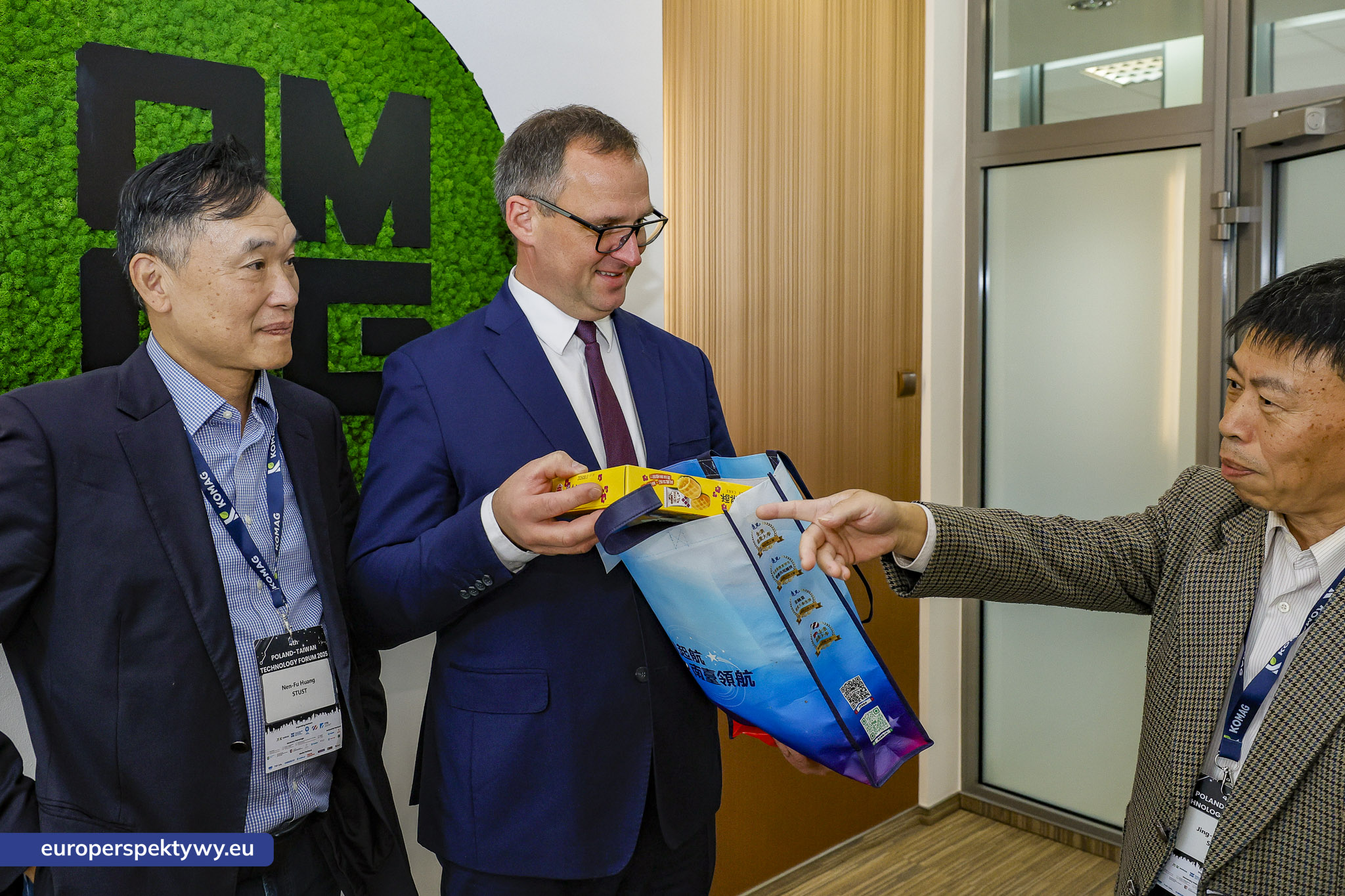 Europerspektywy Drugi dzień Polsko–Tajwańskiego Forum Biznesowego: wizyta studyjna w OMAG